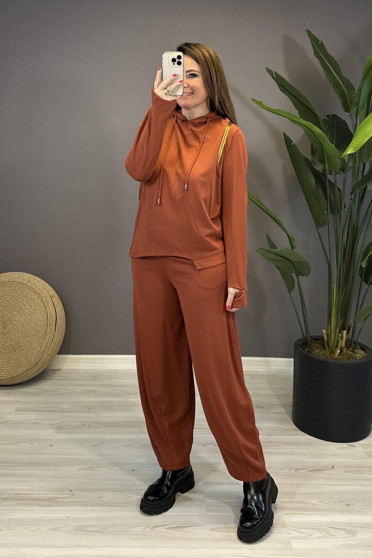 Kapüşonlu Fermuar Detaylı Asimetrik Bluz Kiremit