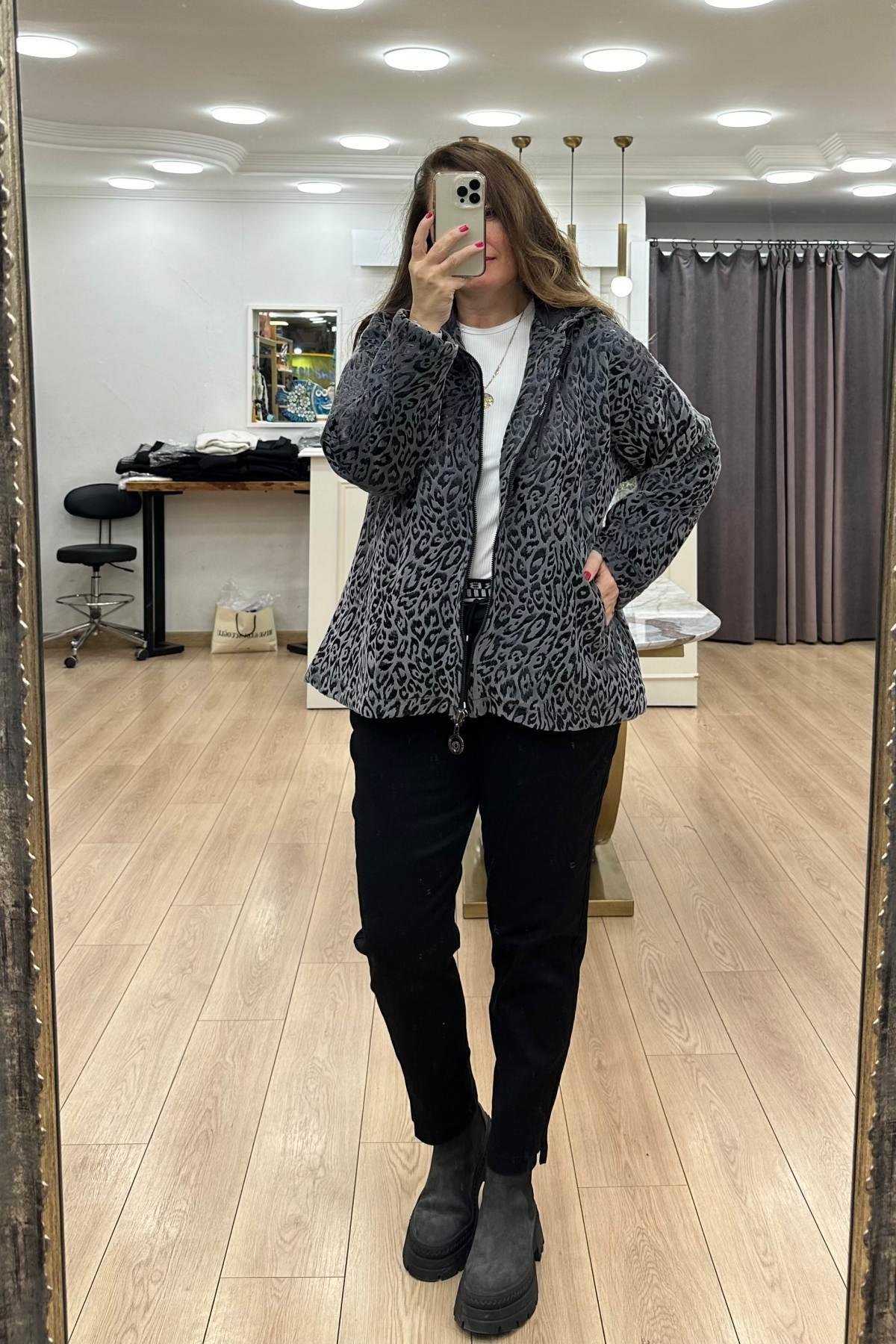 Kapüşonlu Fermuarlı Kabartma Desenli Ceket-Antrasit