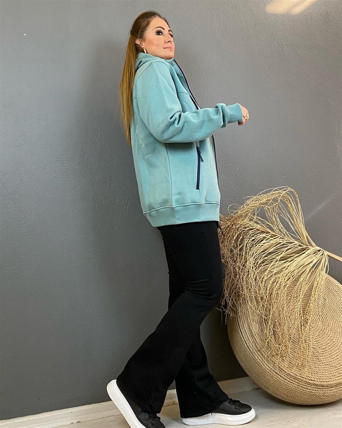 Kapüşonlu Fermuarlı Sweat Ceket