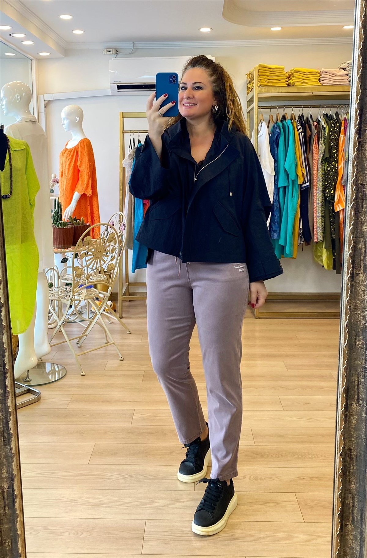 kapuşonlu kısa trençkot siyah