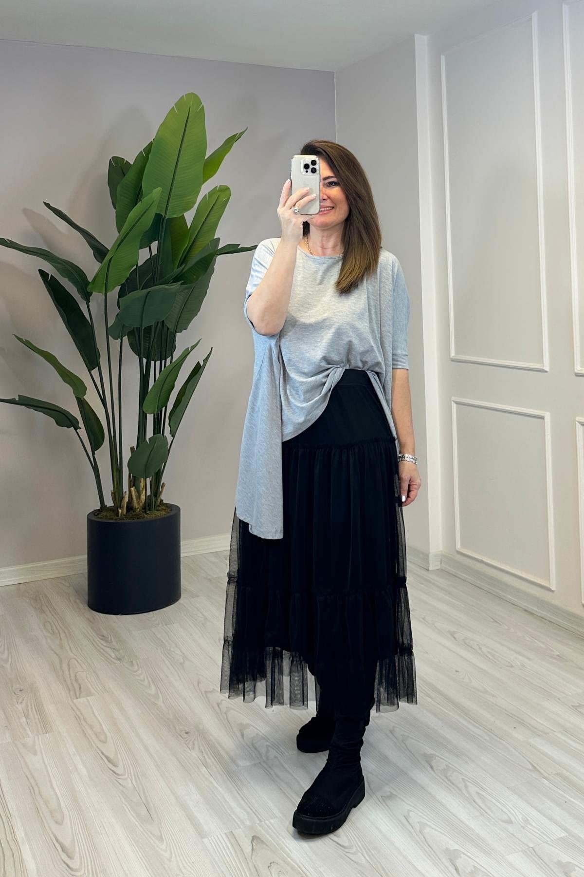 Kendinden Astarlı Tül Etek Siyah