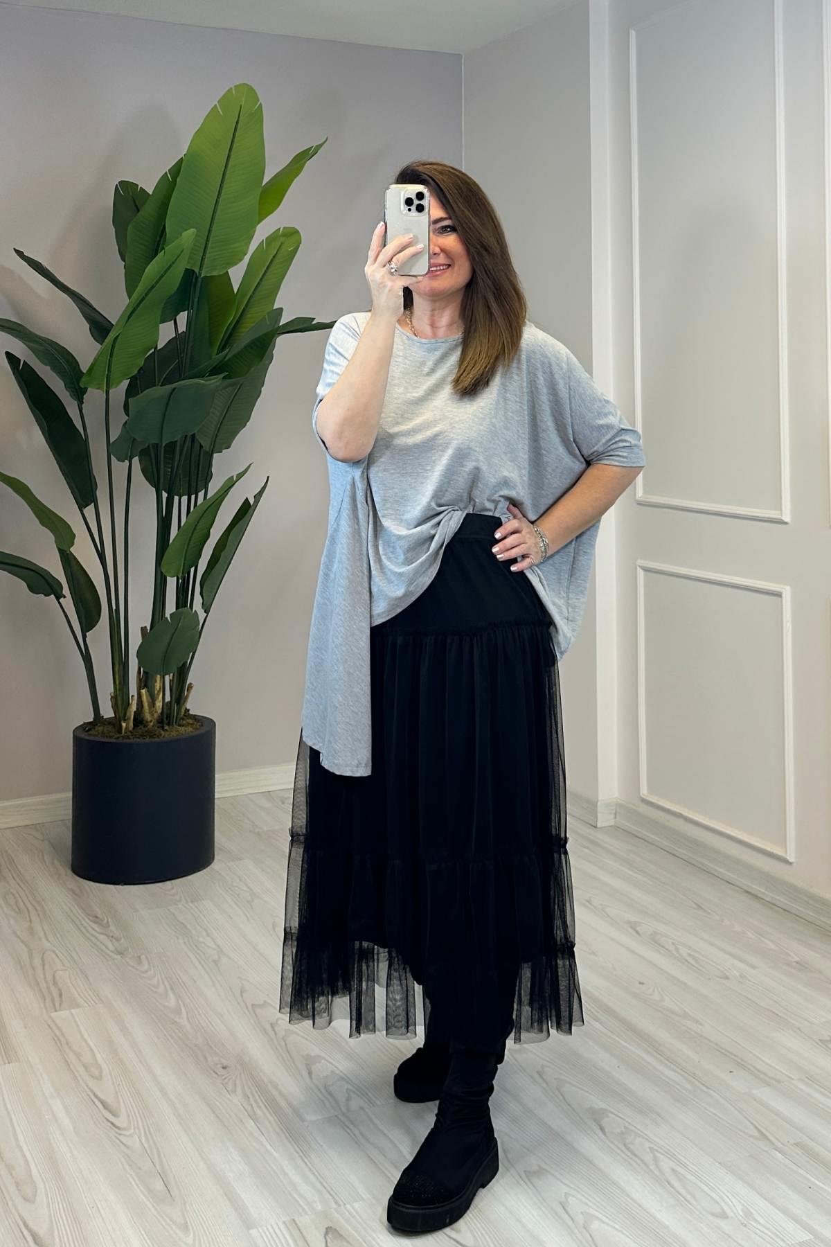 Kendinden Astarlı Tül Etek Siyah