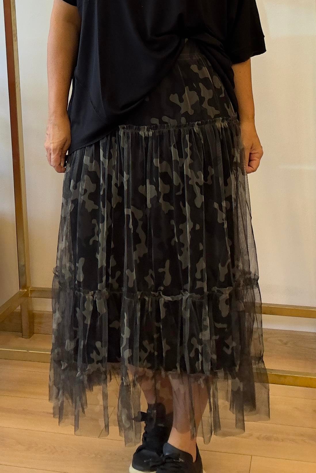 Kendinden Desenli Tül Etek Yeşil