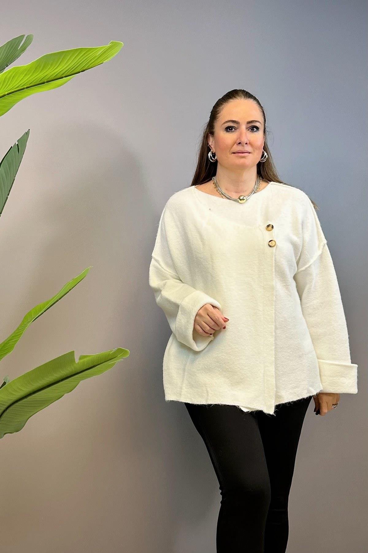Kolları Katlı İki Düğmeli Hırka Kemik 