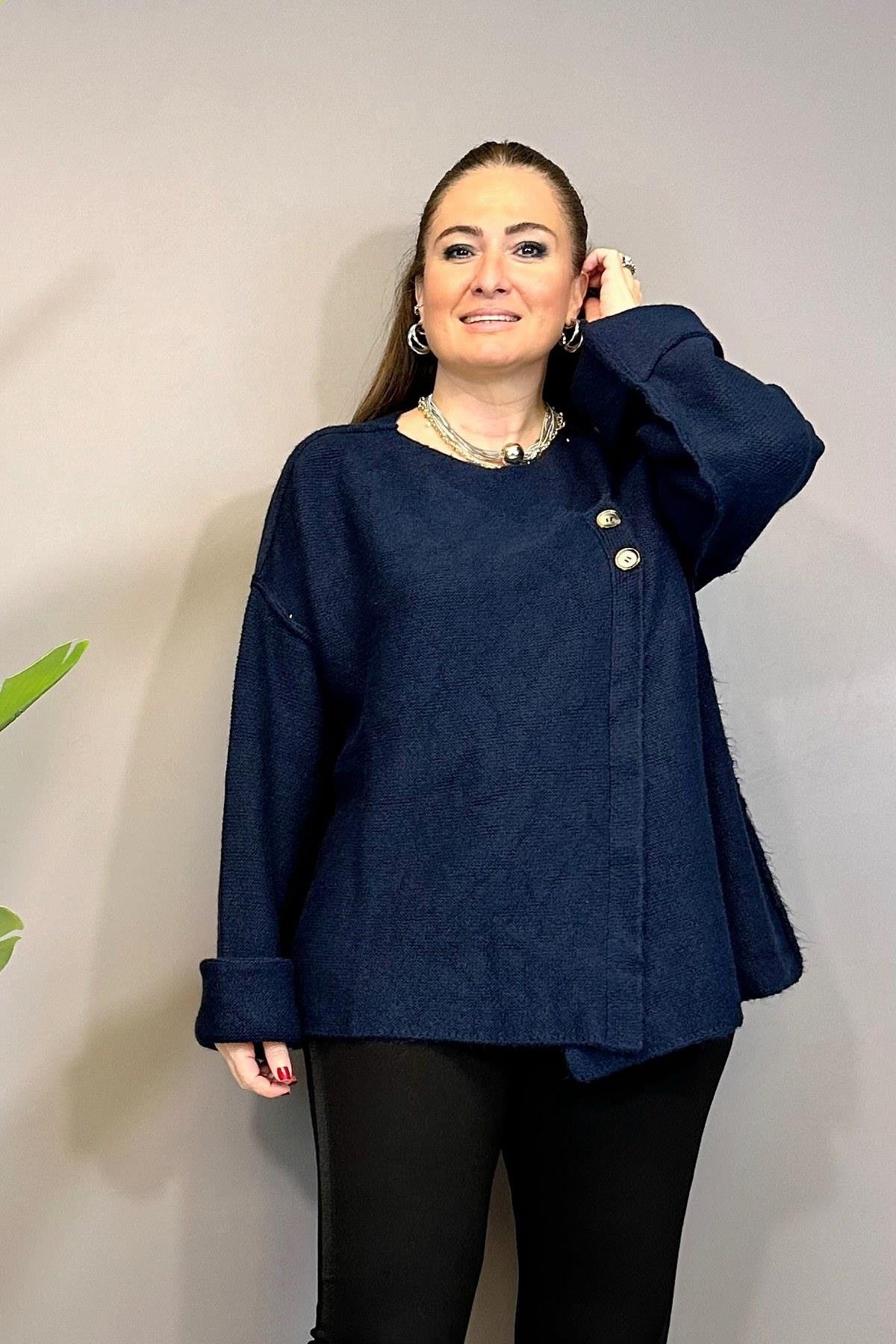 Kolları Katlı İki Düğmeli Hırka Lacivert 