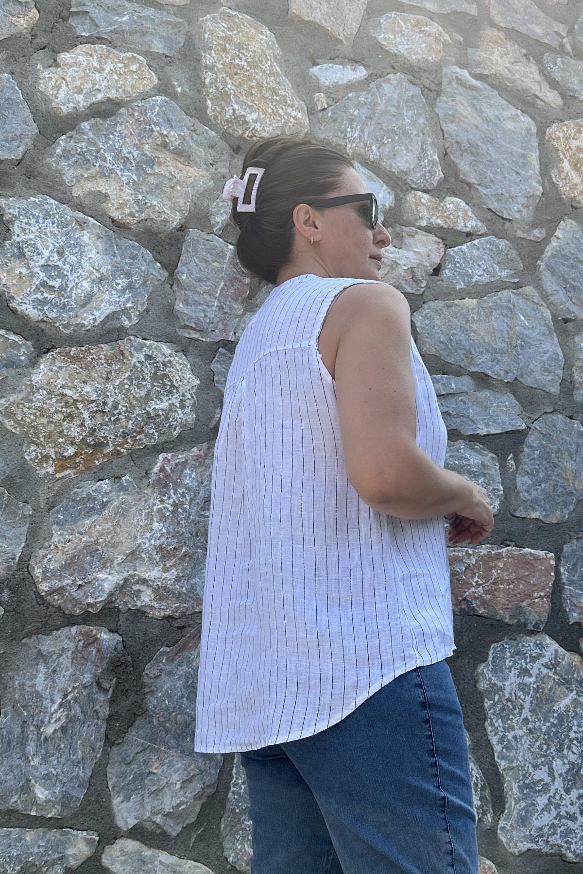 Kolsuz Ön Yarım Düğmeli Bluz Beyaz