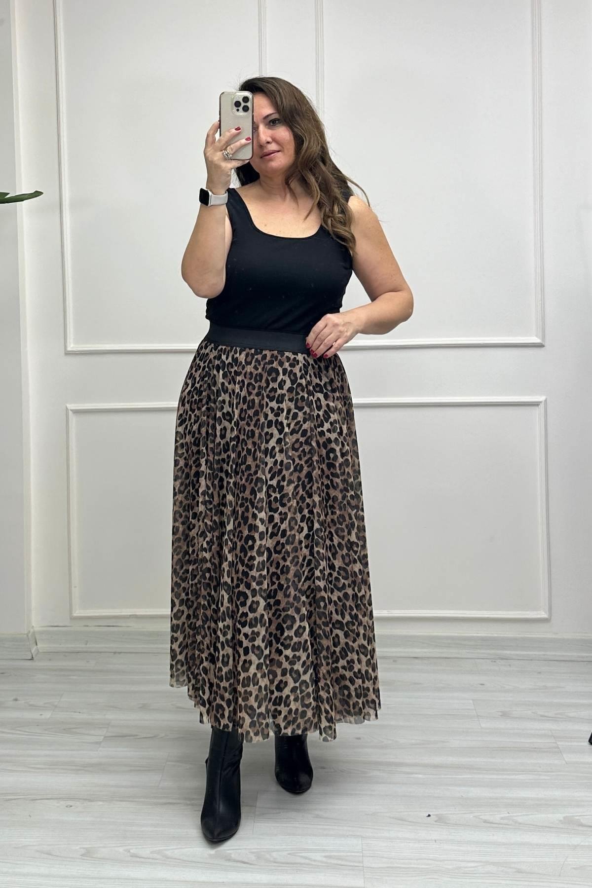 Leo Desenli Etek Kahve