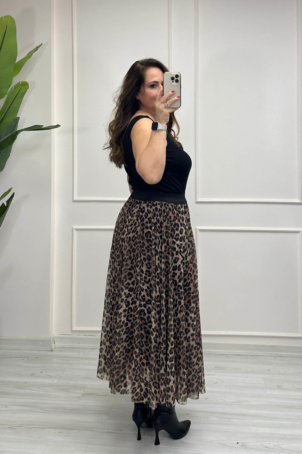 Leo Desenli Etek Kahve