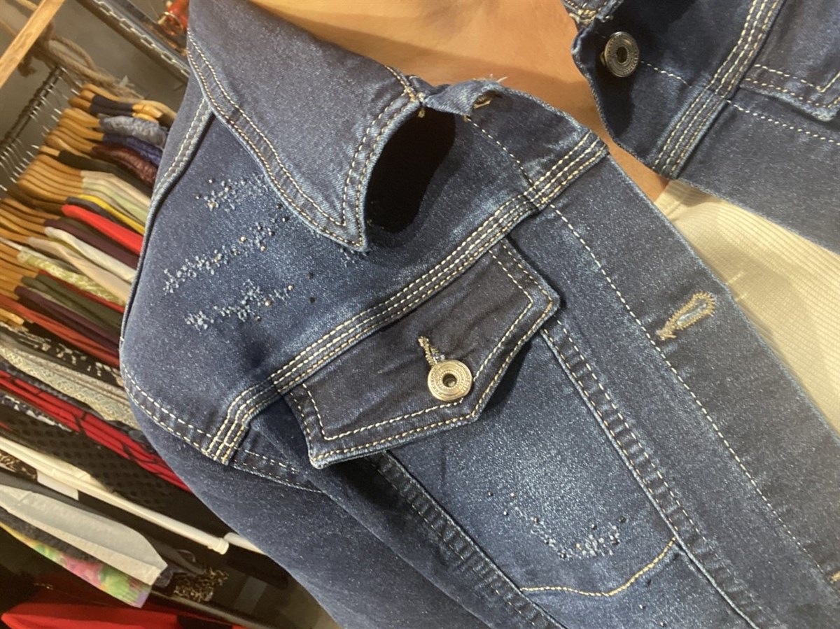 minik taş detaylı kot ceket