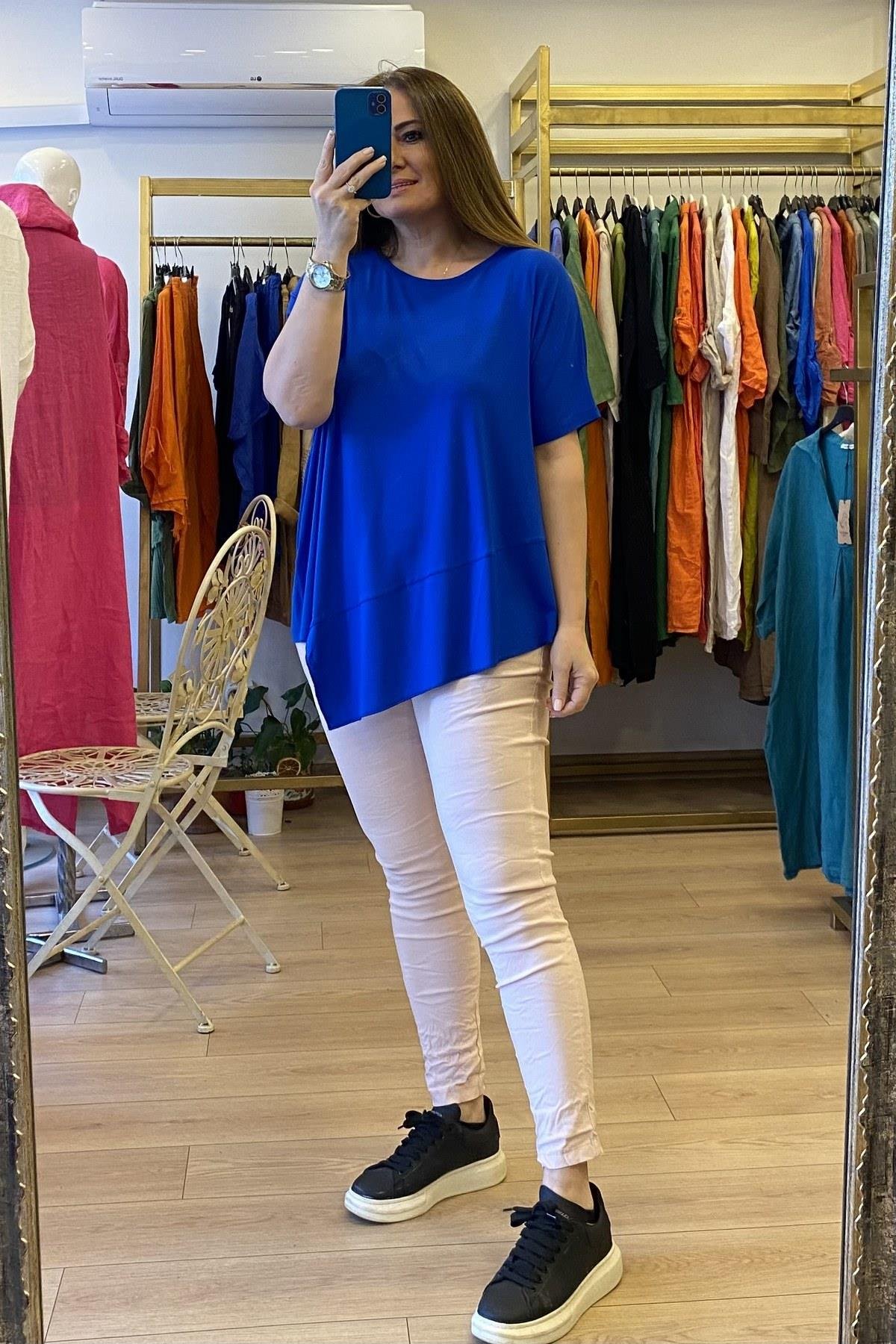 Ön Üçgen Detaylı T-shirt Sax Mavi