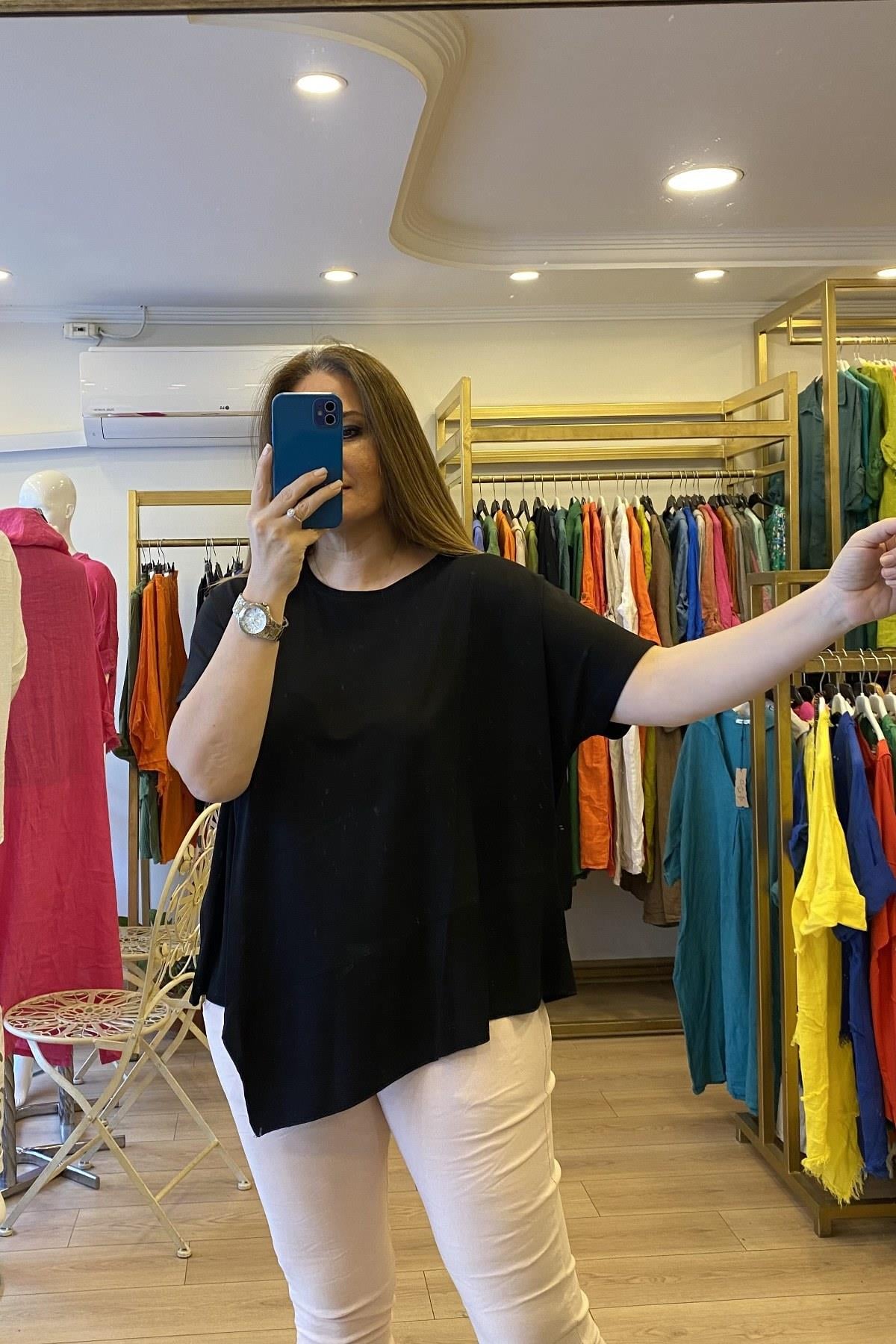 Ön Üçgen Detaylı T-shirt Siyah