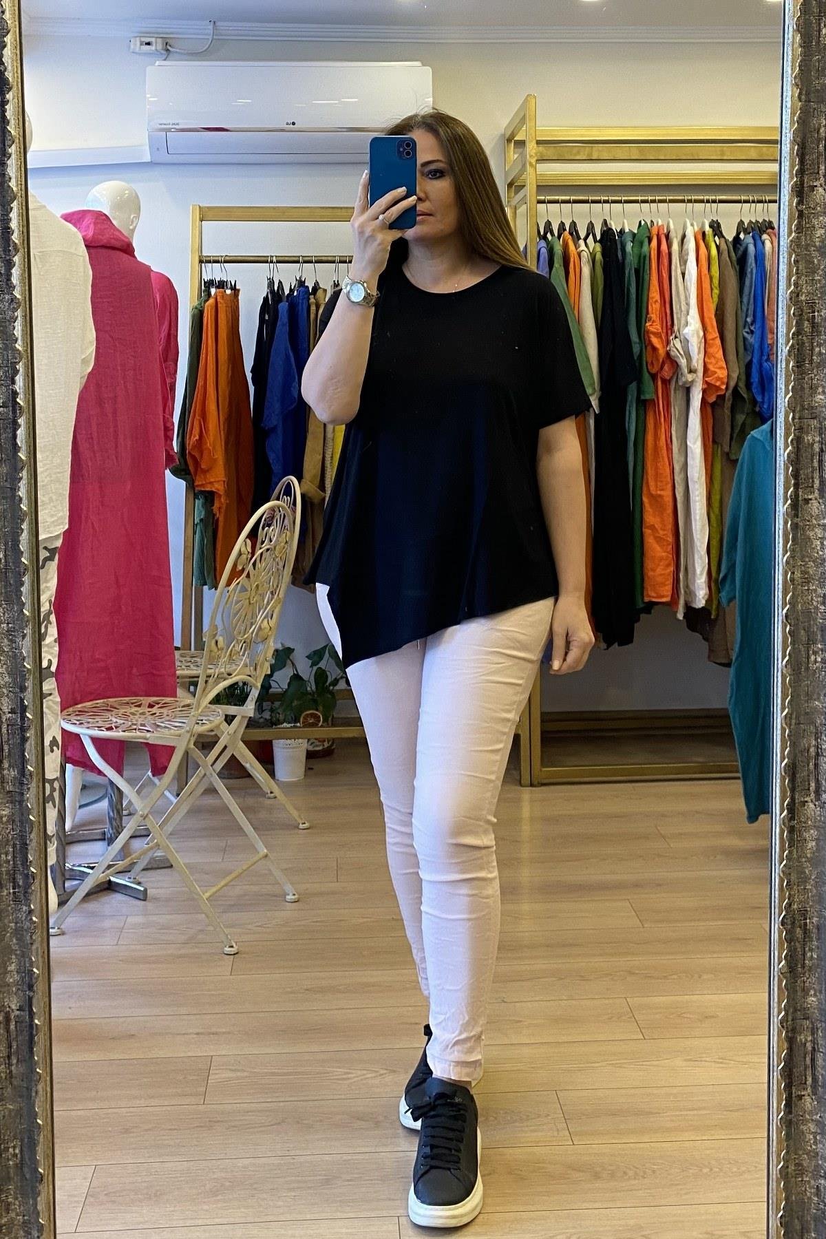 Ön Üçgen Detaylı T-shirt Siyah