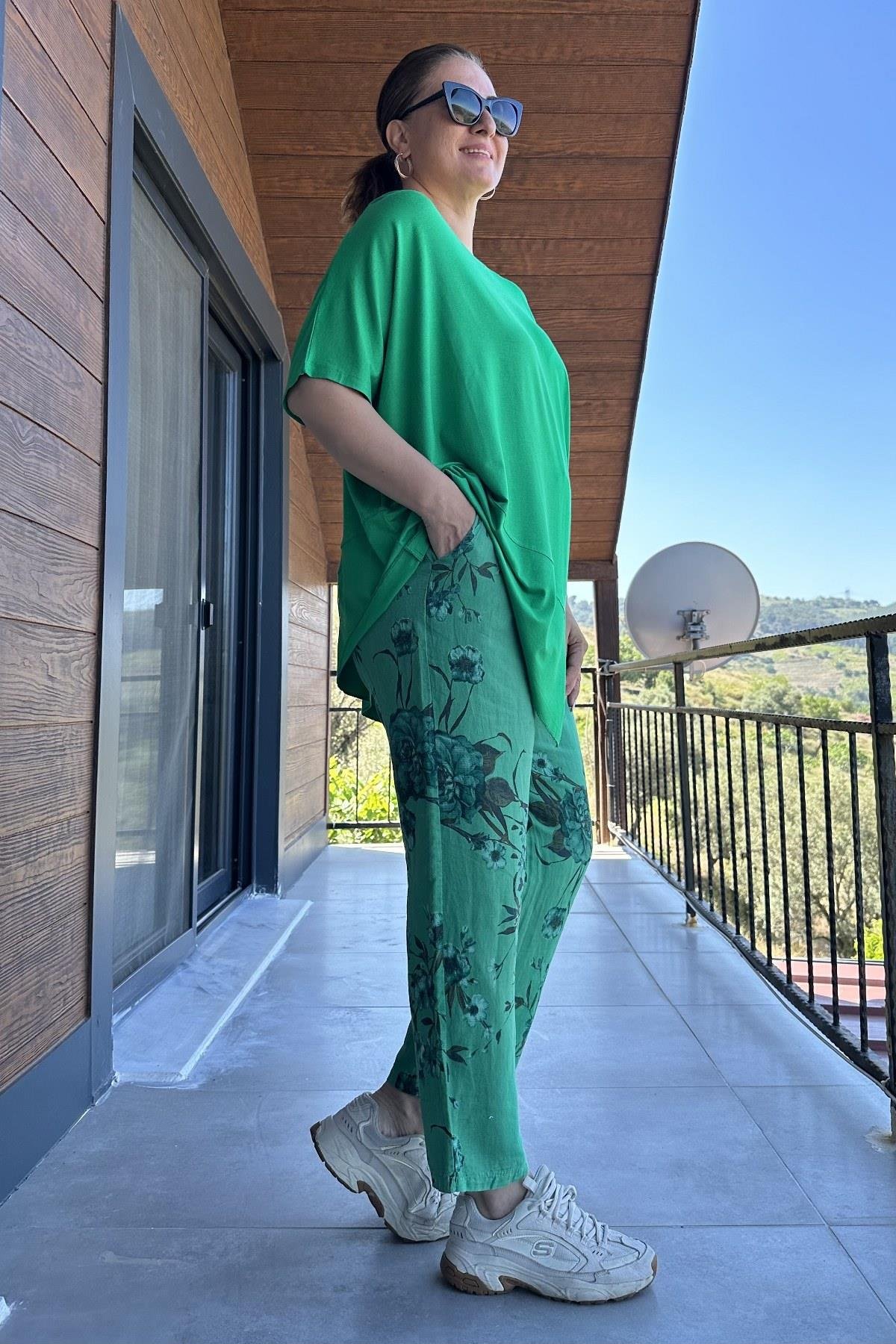 Ön Üçgen Detaylı T-shirt Yeşil