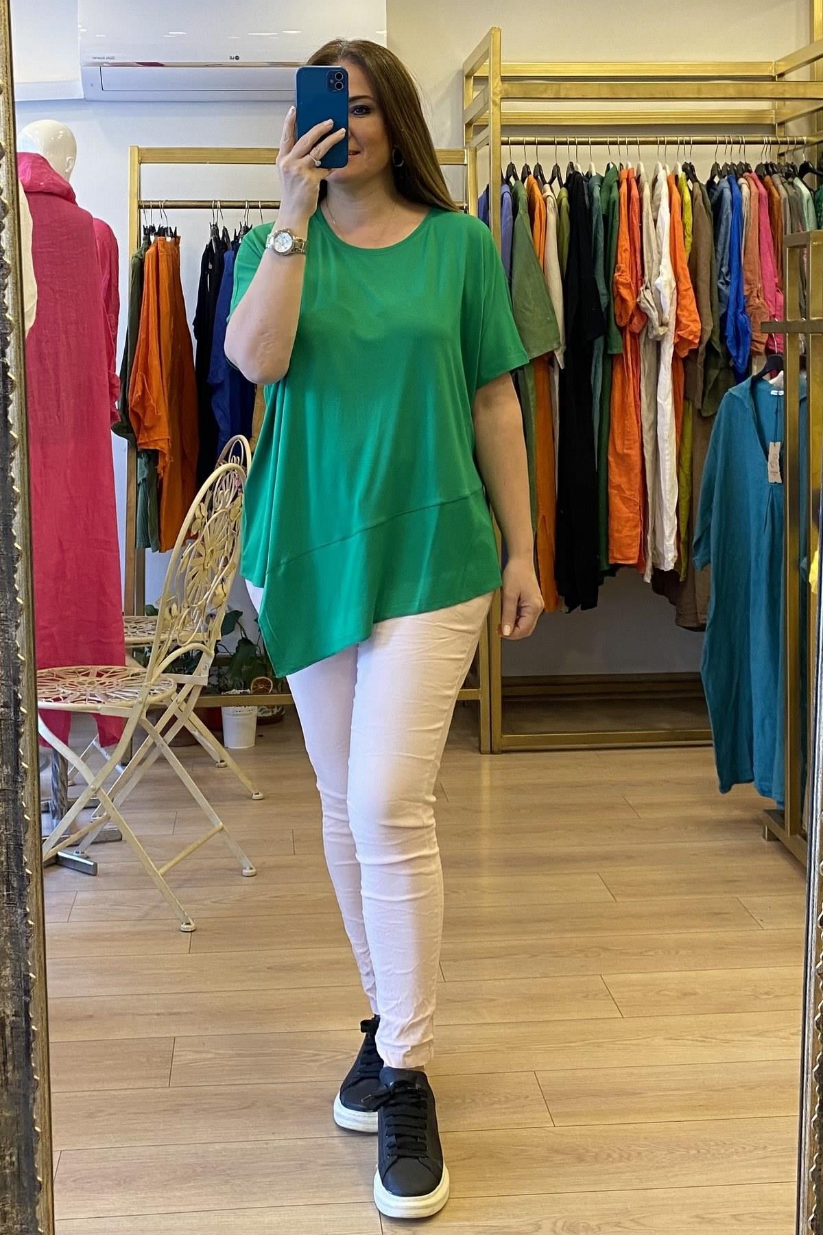 Ön Üçgen Detaylı T-shirt Yeşil