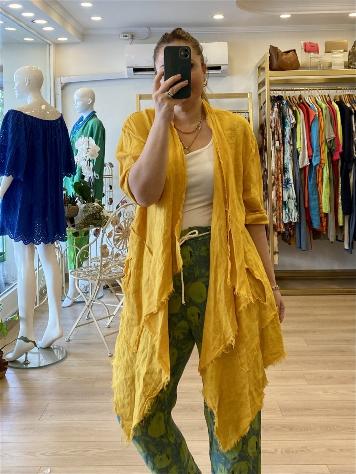 Püskül detaylı keten ceket hardal sarı