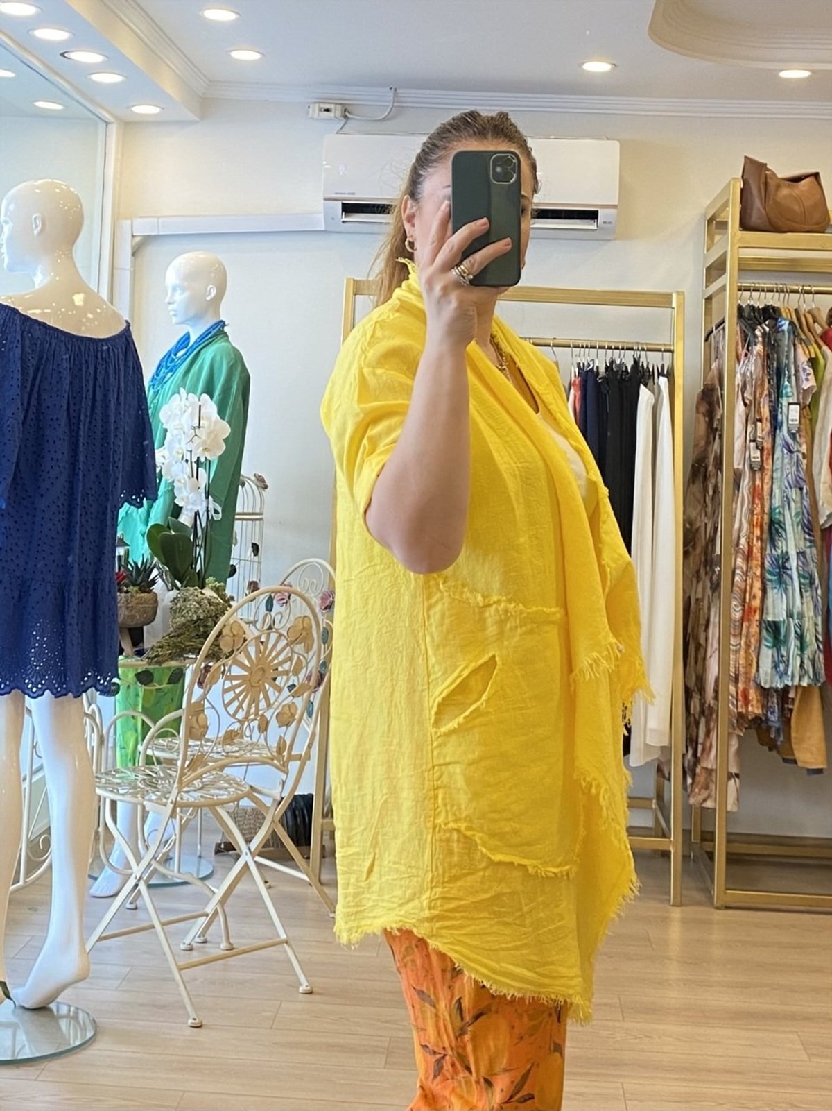 Püskül detaylı keten ceket sarı