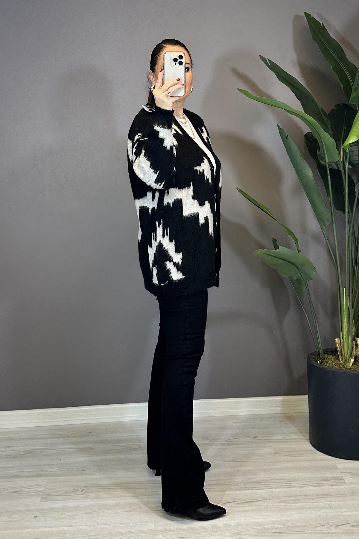 Şardonlu İki Renkli Hırka Siyah