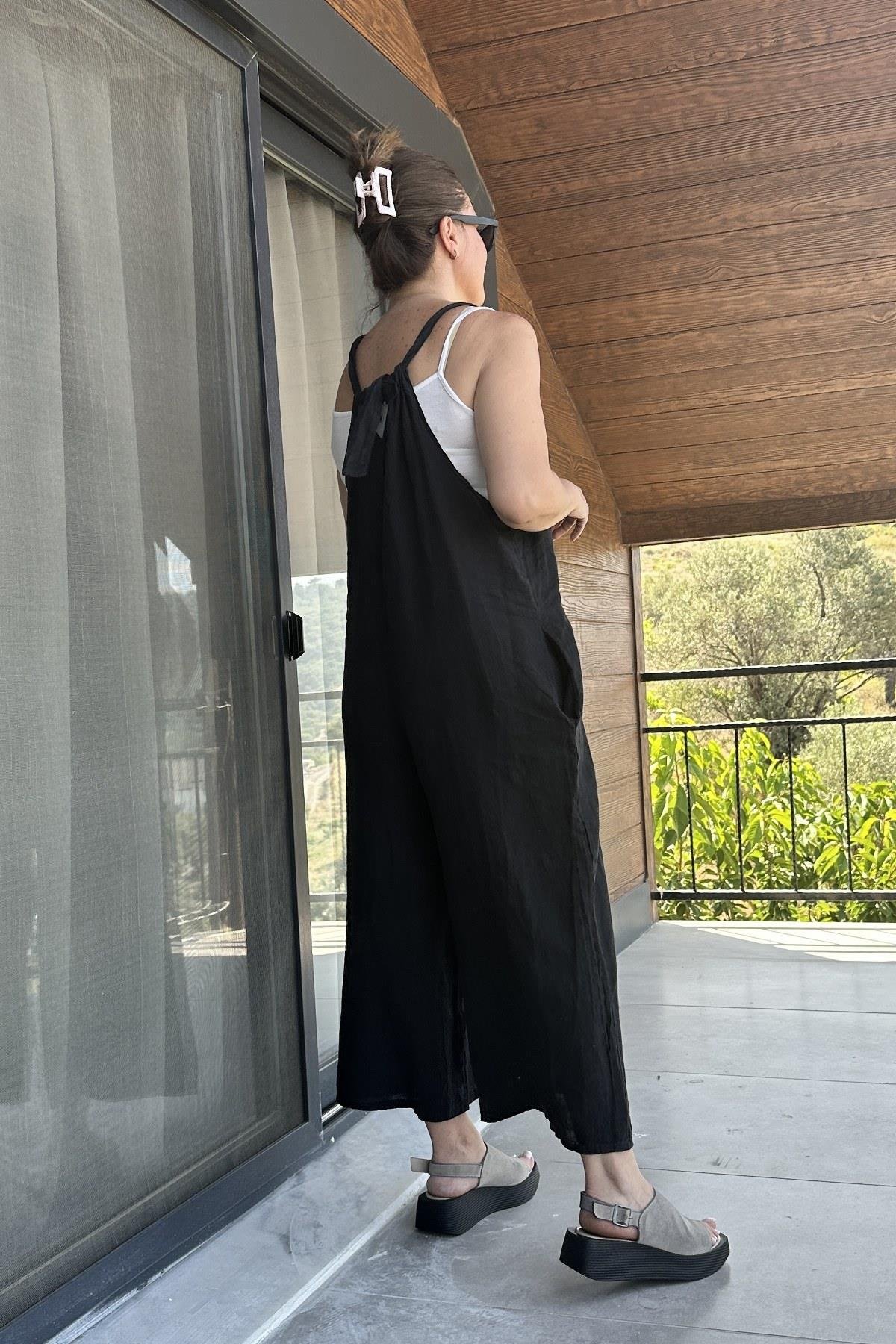 Sırt Bağlama Detaylı Takım Siyah