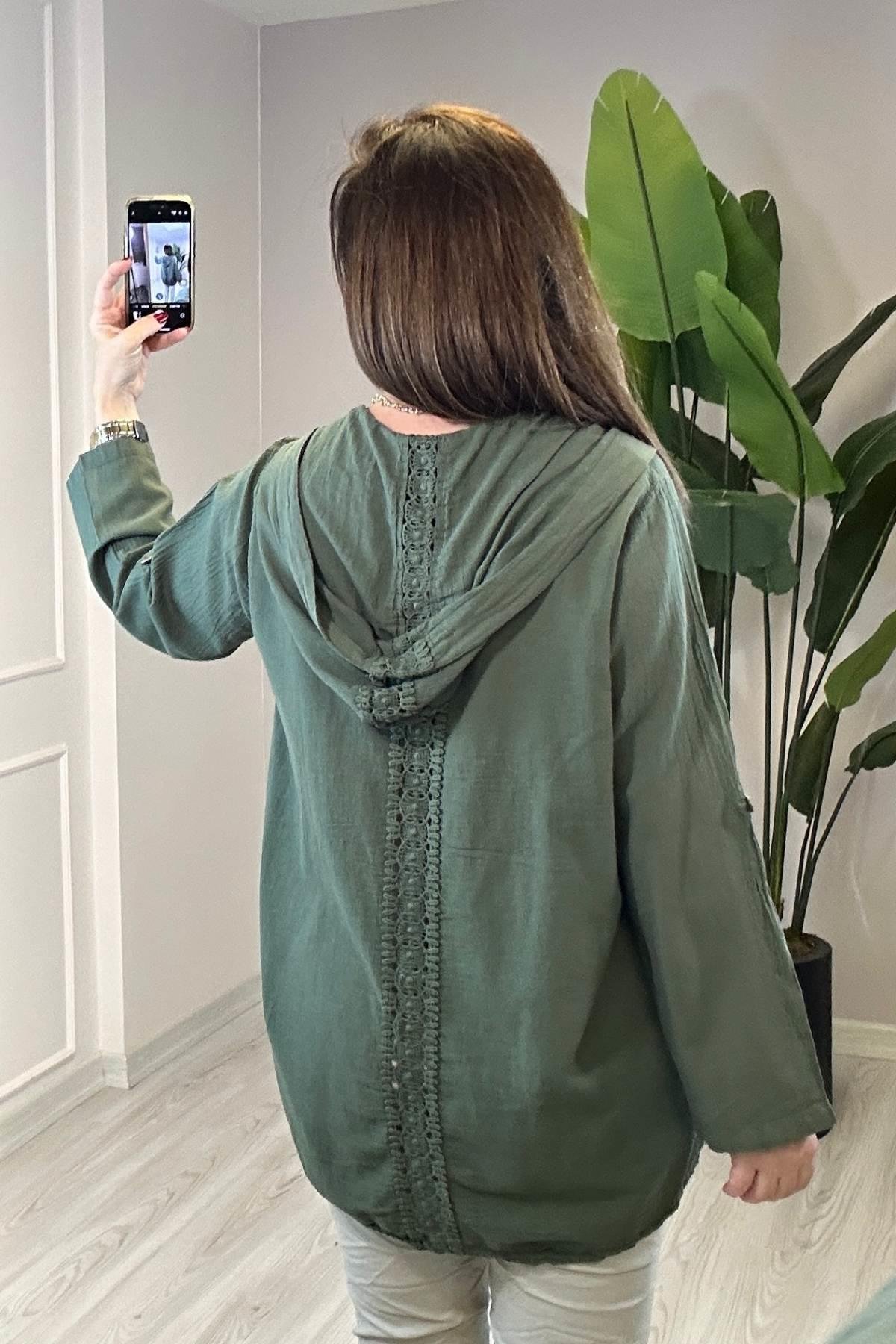 Sırt Dantel Detaylı Kapüşonlu Ceket Yeşil