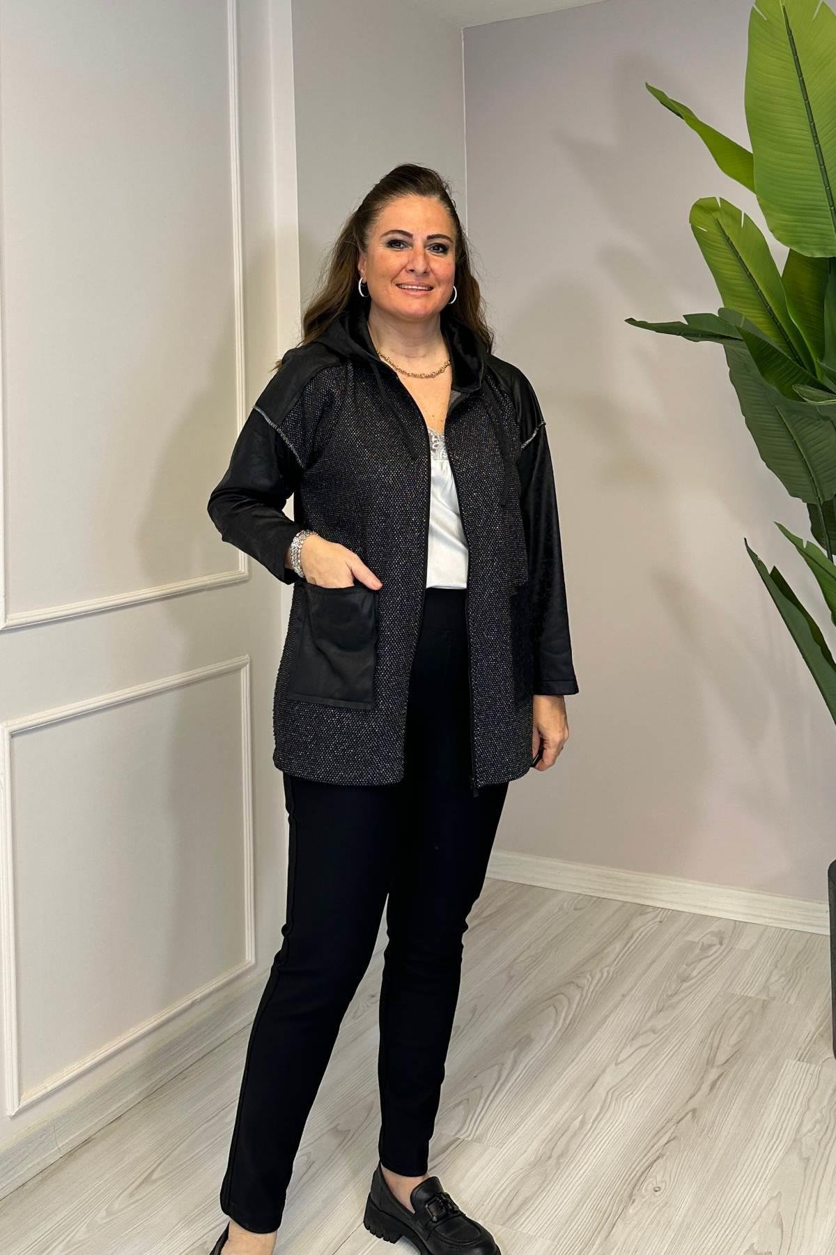 Sırtı Yıldızlı Kapüşonlu Ceket Siyah