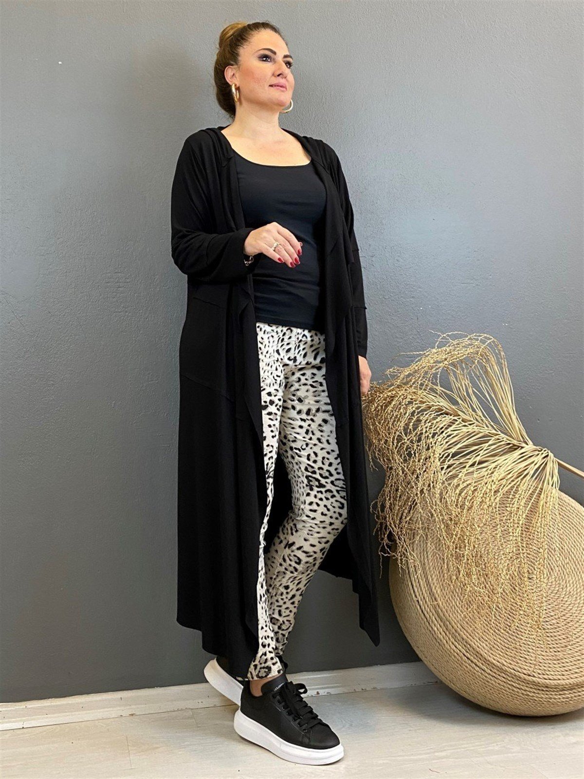 Uzun Asimetrik Triko Ceket