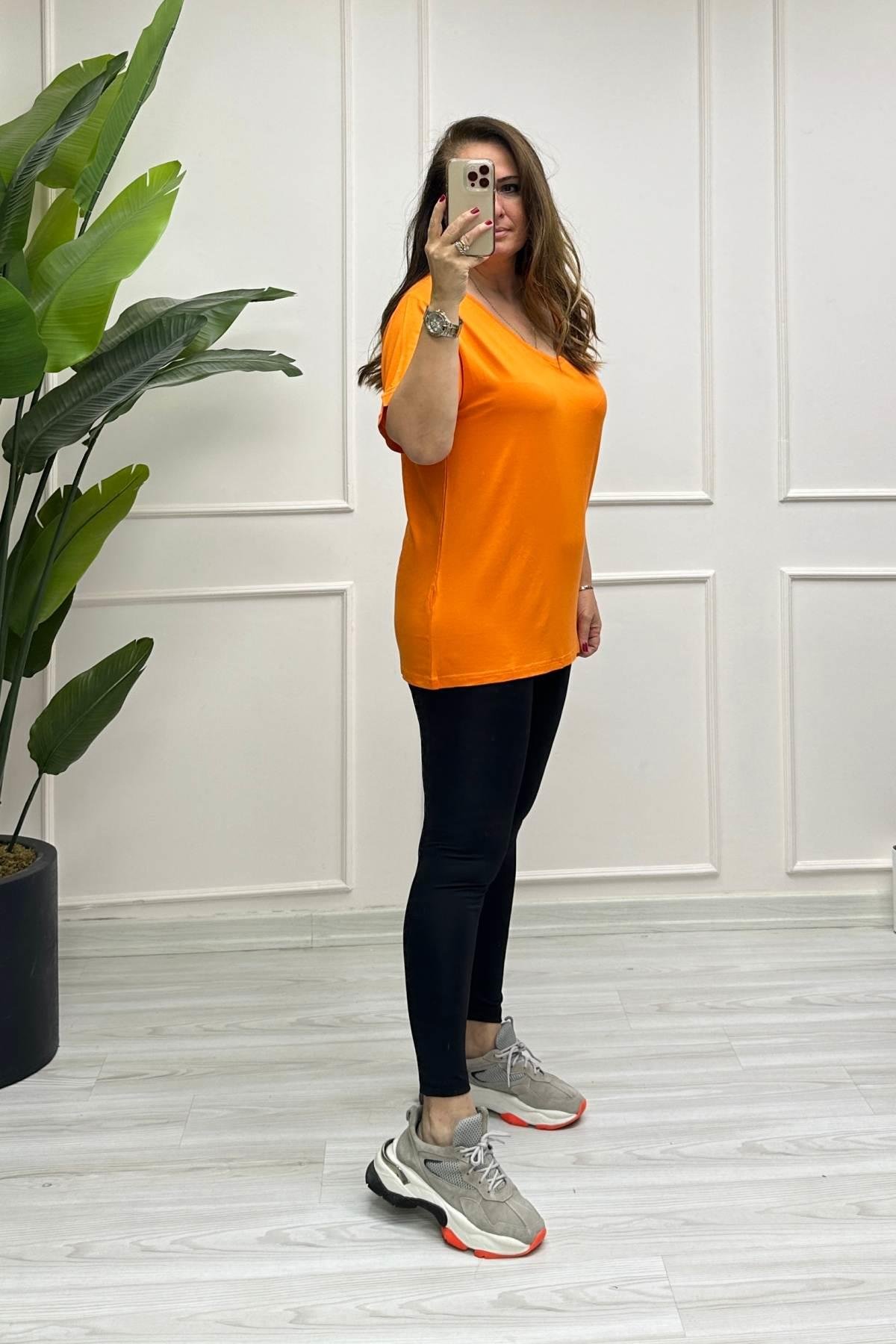 V Yakalı Yarım Kol T-Shirt Turuncu