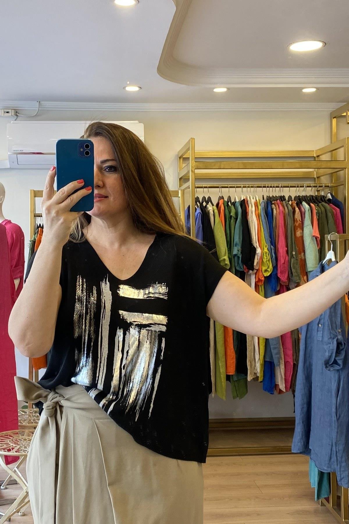 Varak Baskı Detaylı Triko Bluz Siyah