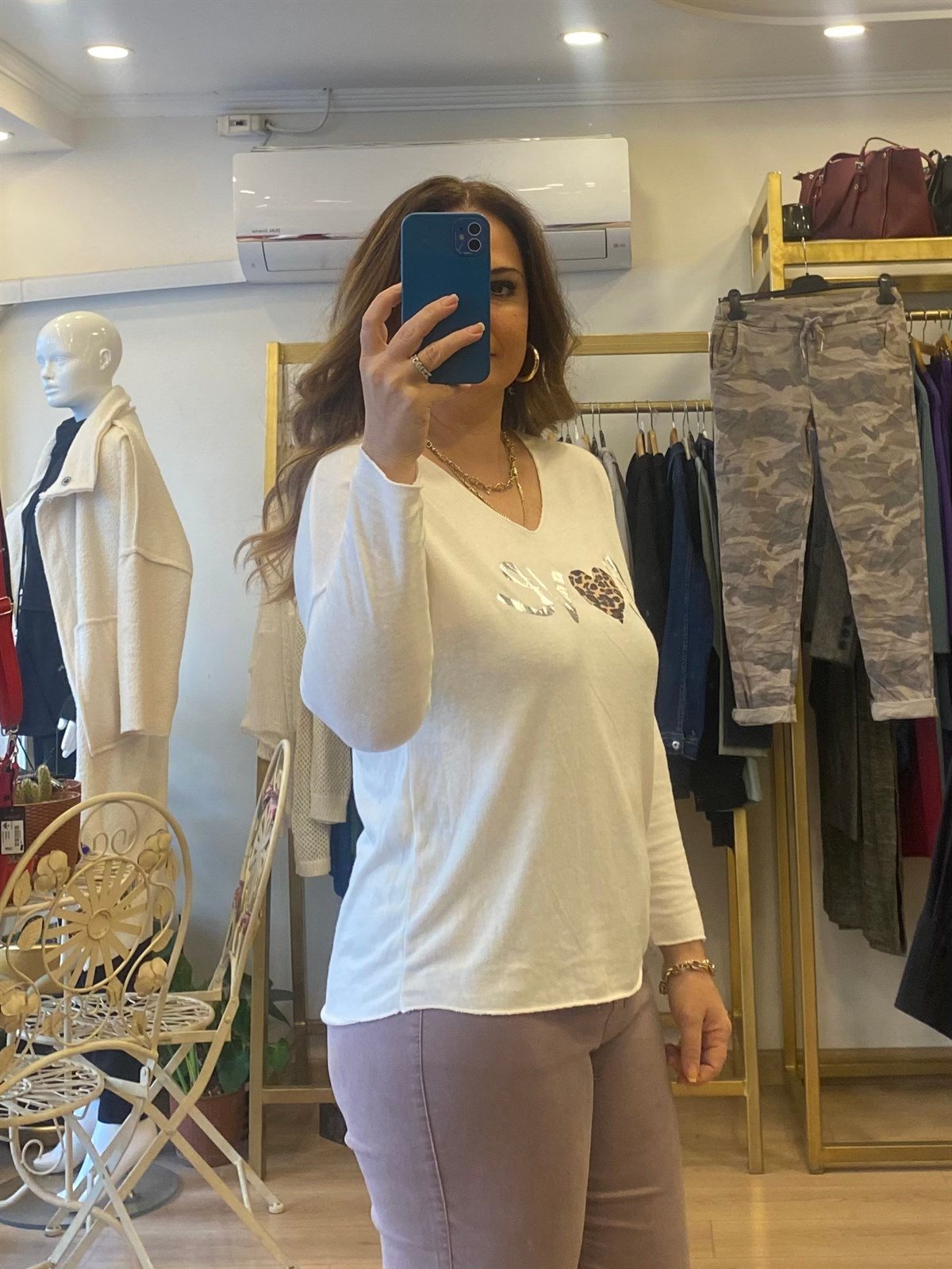 Yazı Detaylı Bluz Beyaz