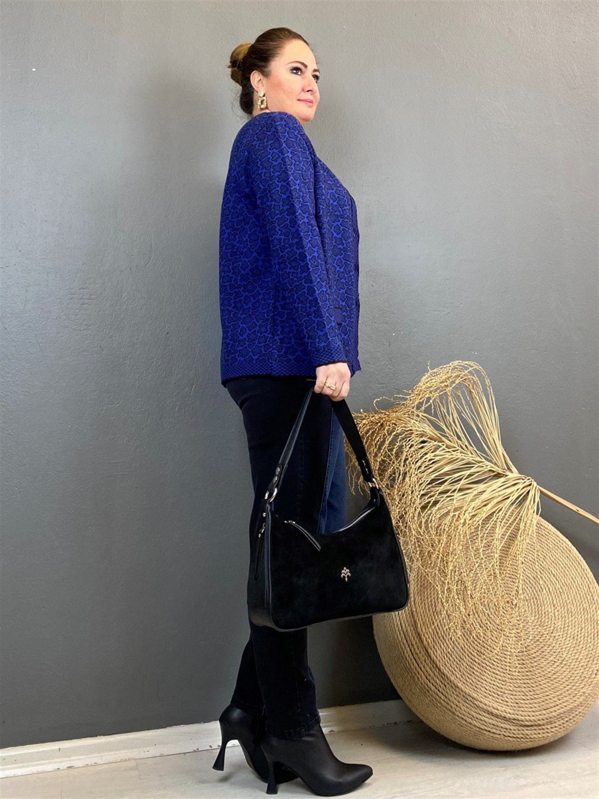 Yuvarlak Yaka Düğmeli Ceket