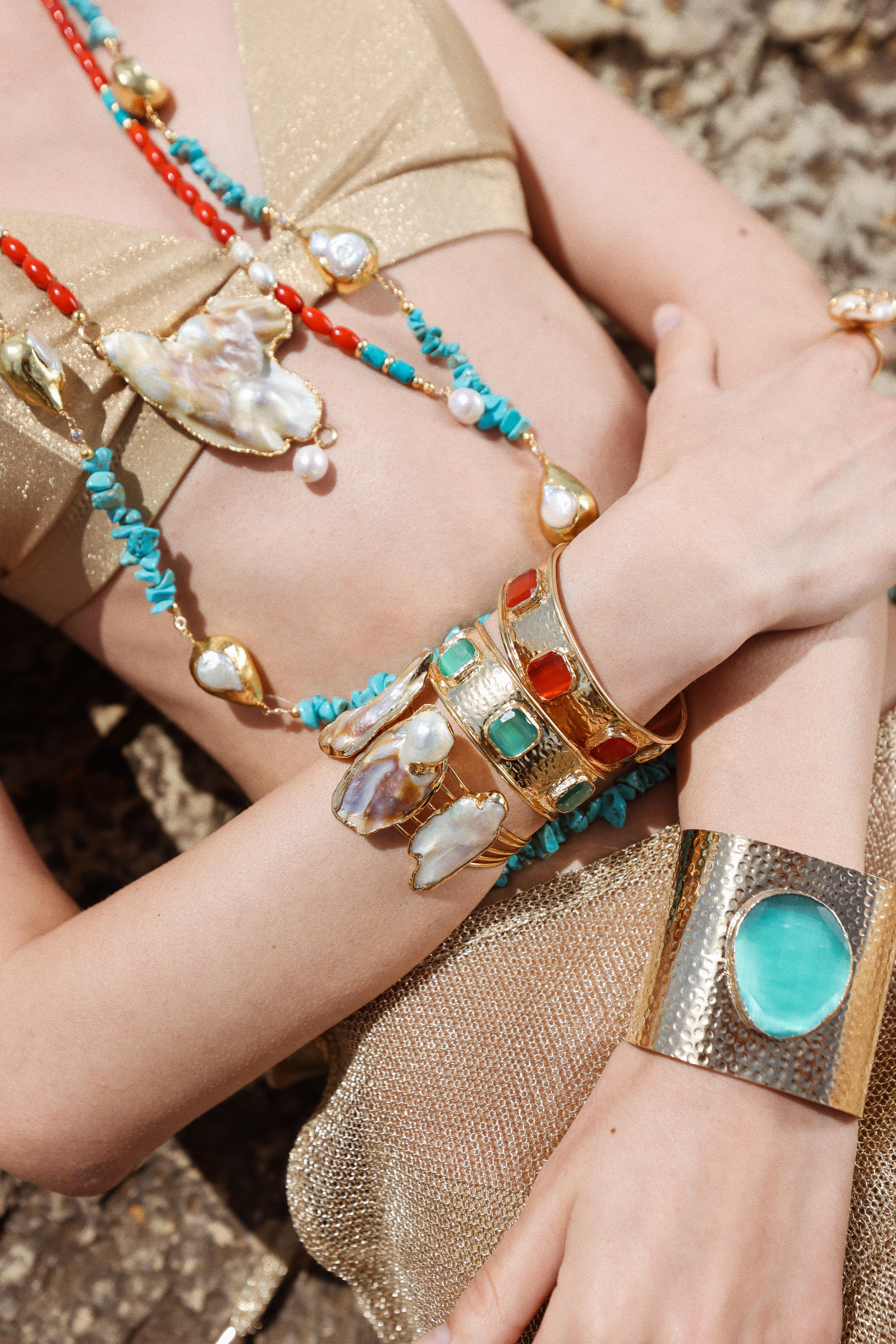 Celeste Cuﬀ Aqua