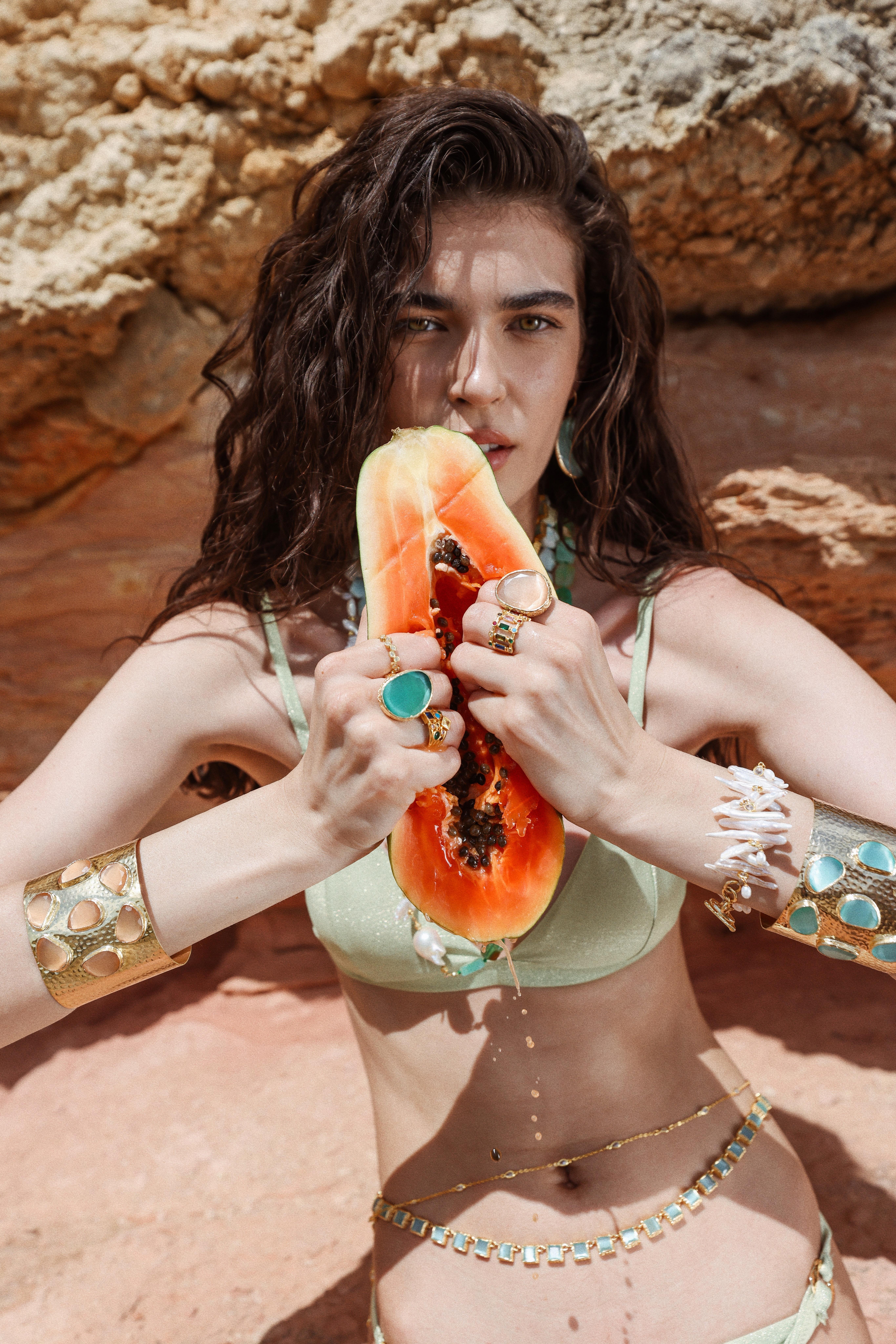 Gaia Cuﬀ Sand