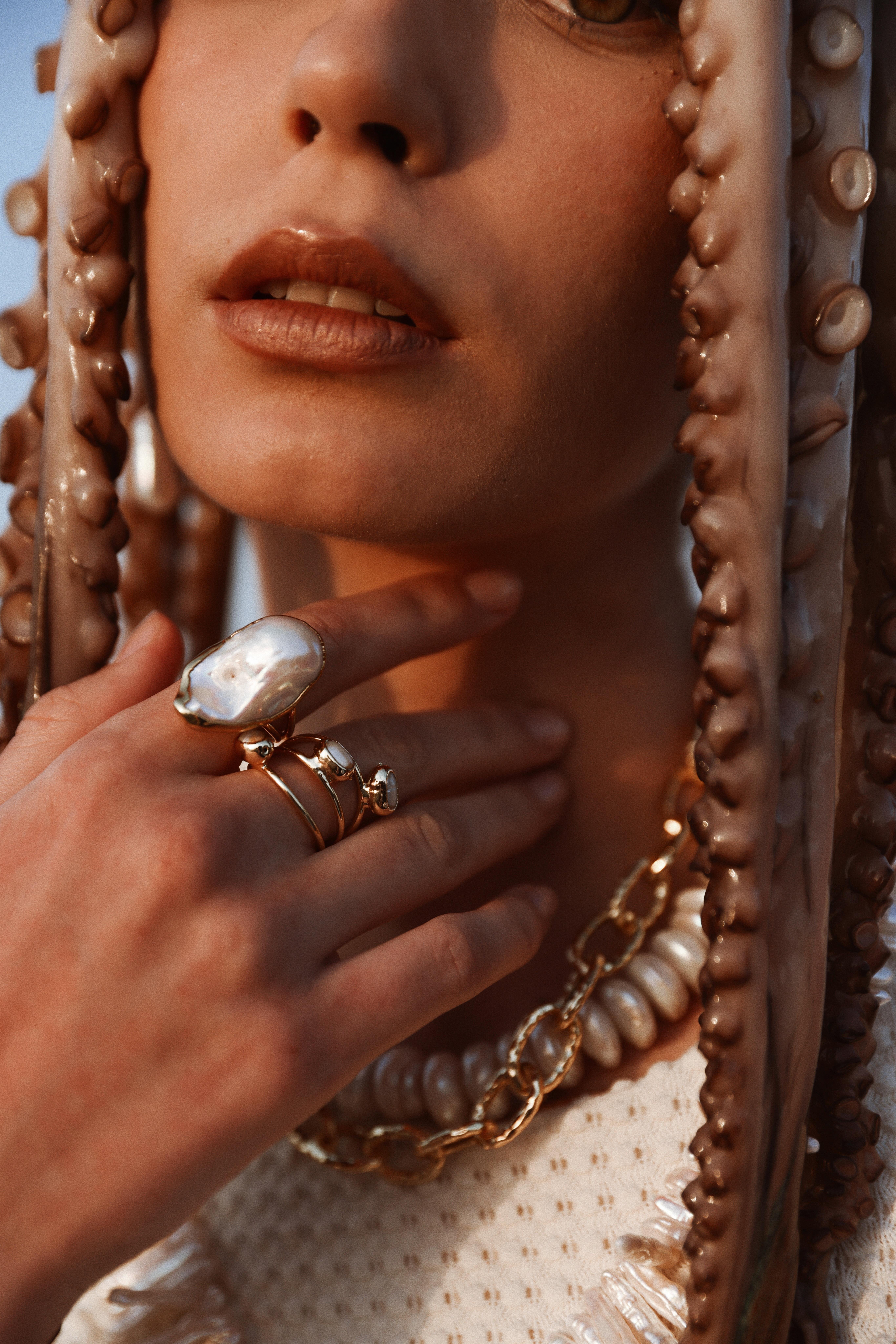 Vespara Ring