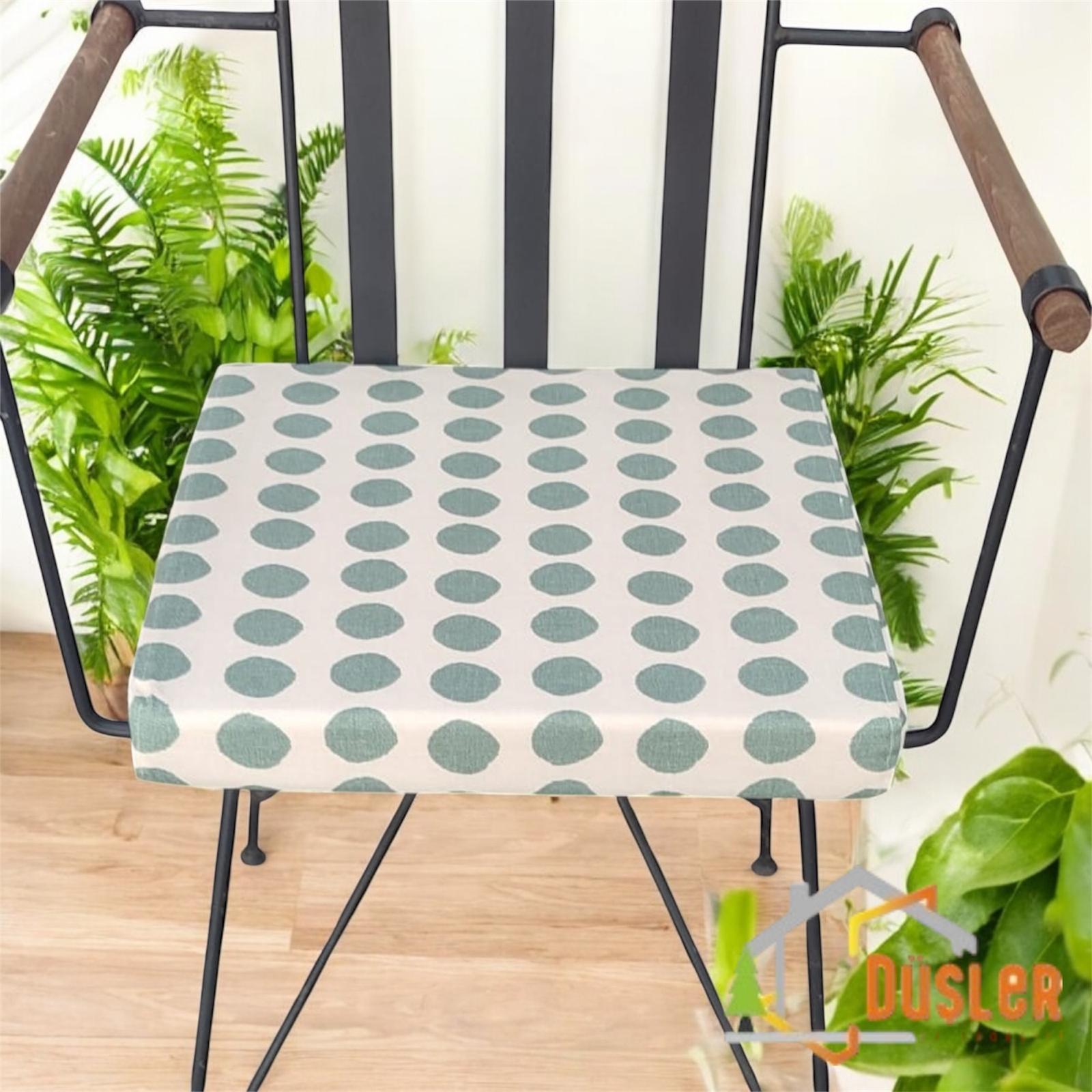 40x40 Yeşil Puantiyeli Krem Su ve Leke İtici Fermuarlı Bağcıklı Sandalye Minderi 5 cm