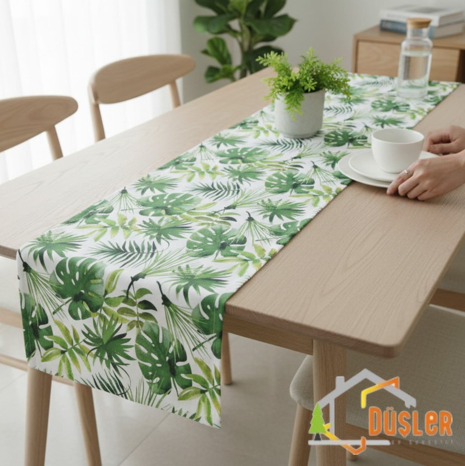 Düşler Ev Tekstili 40x120 Tropikal Palmiye Yeşil Çiçek Yaprak Monstera Desenli Su ve Leke İtici Duck Kumaş Yemek Masası Örtüsü Dikdörtgen Runner 