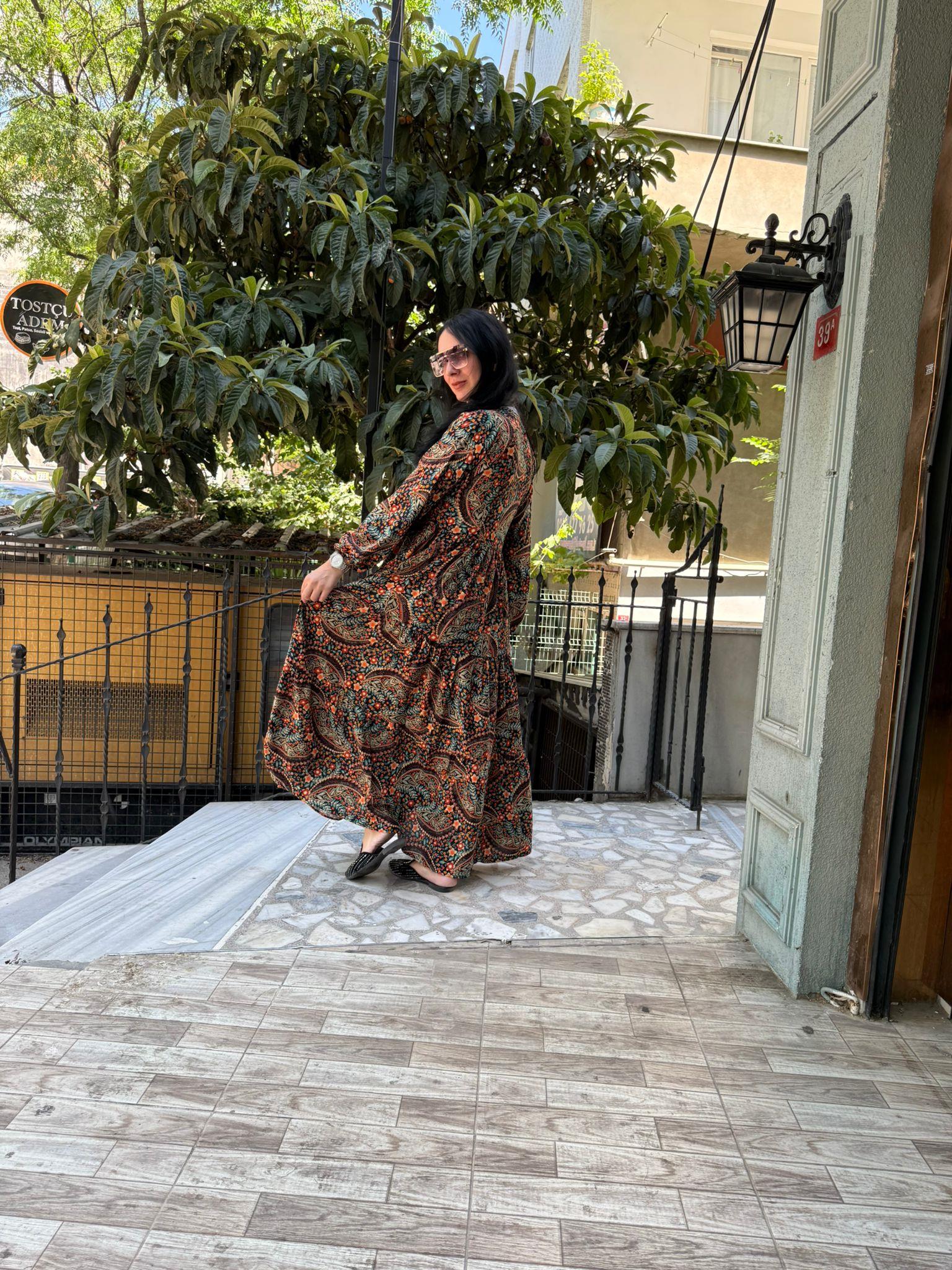 Siyah Turuncu Çıtır Desen Elbise