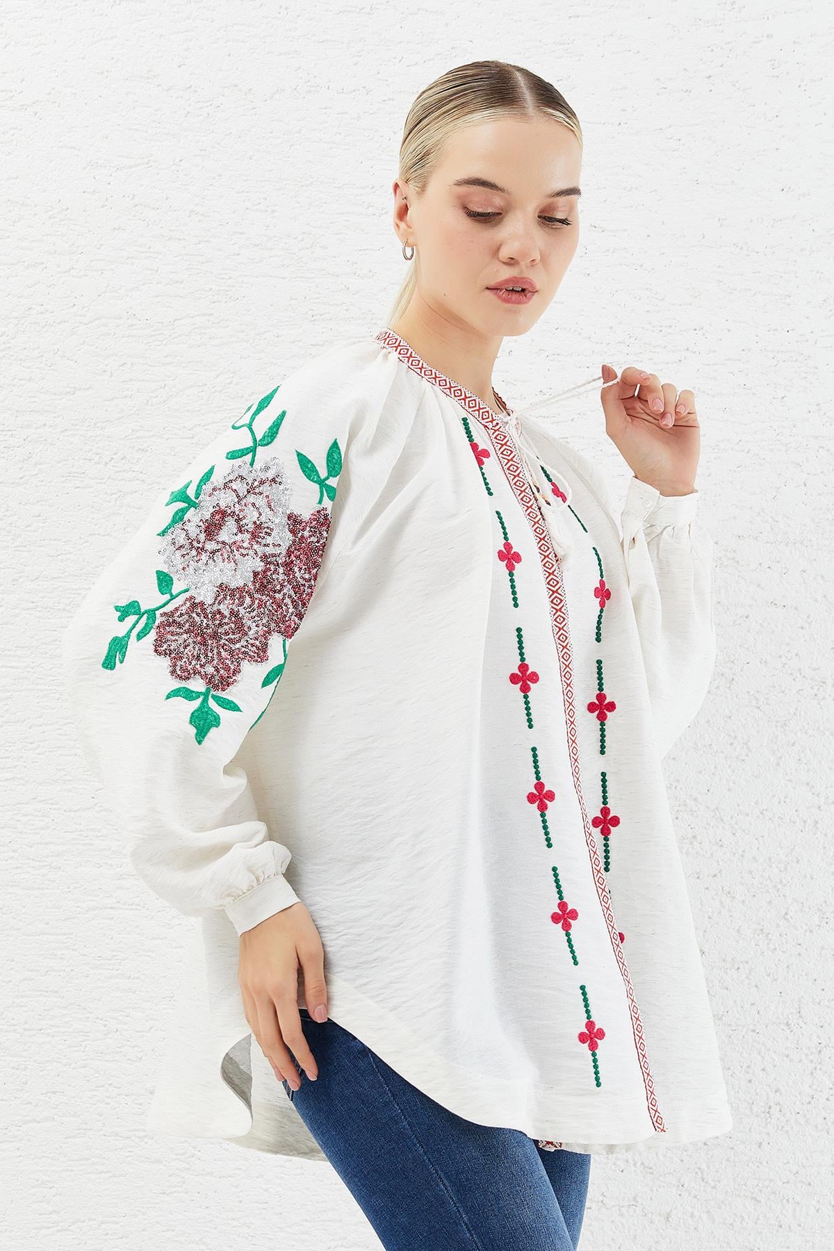 DADALİ Yakası Bağcıklı Nakışlı Kimono Ekru