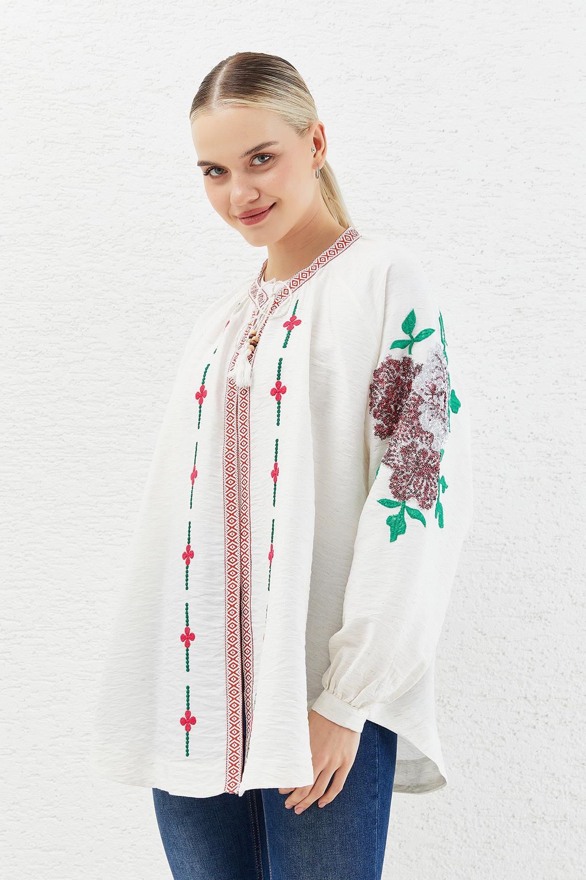 DADALİ Yakası Bağcıklı Nakışlı Kimono Ekru