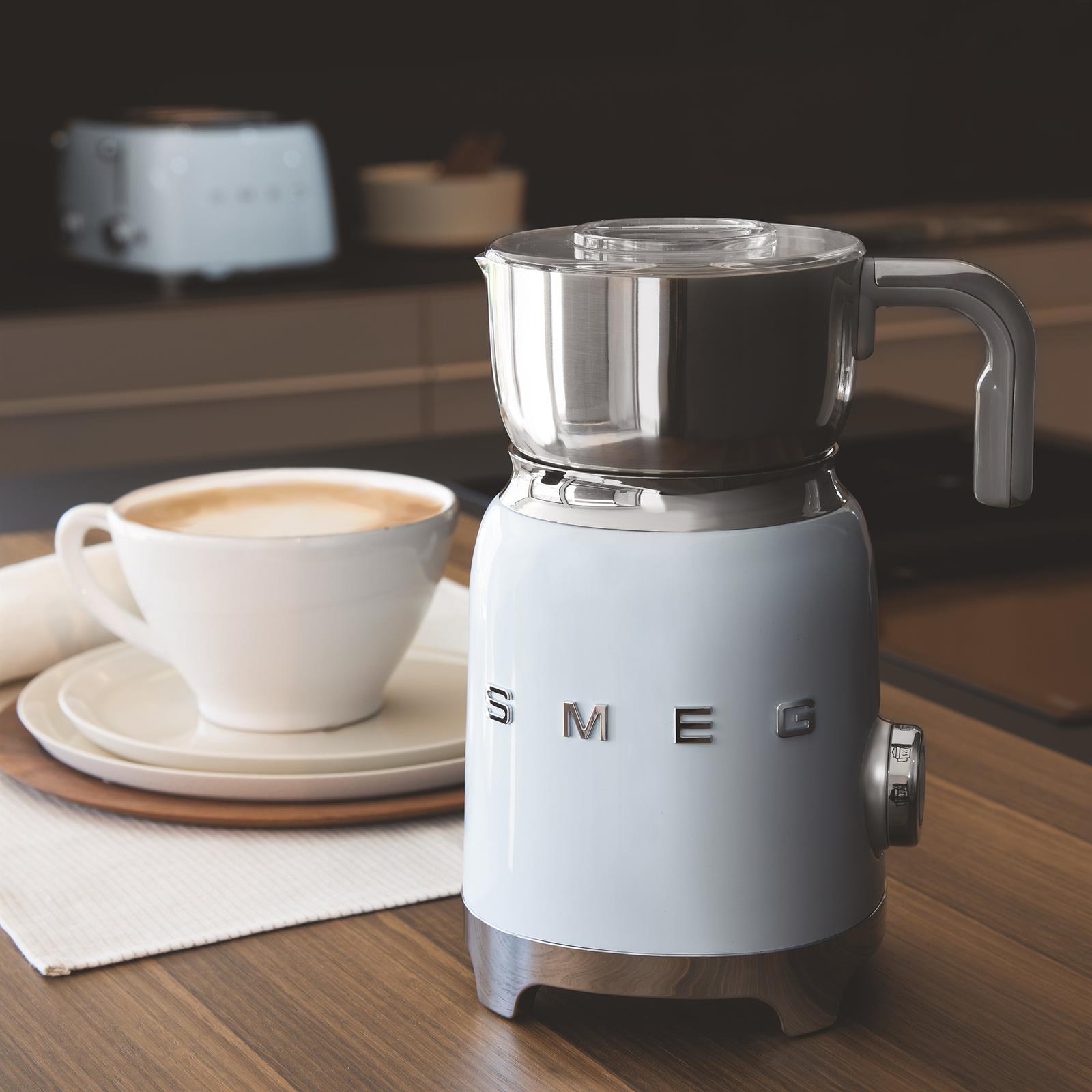 Smeg Pastel Mavi Süt Köpürtme Makinesi