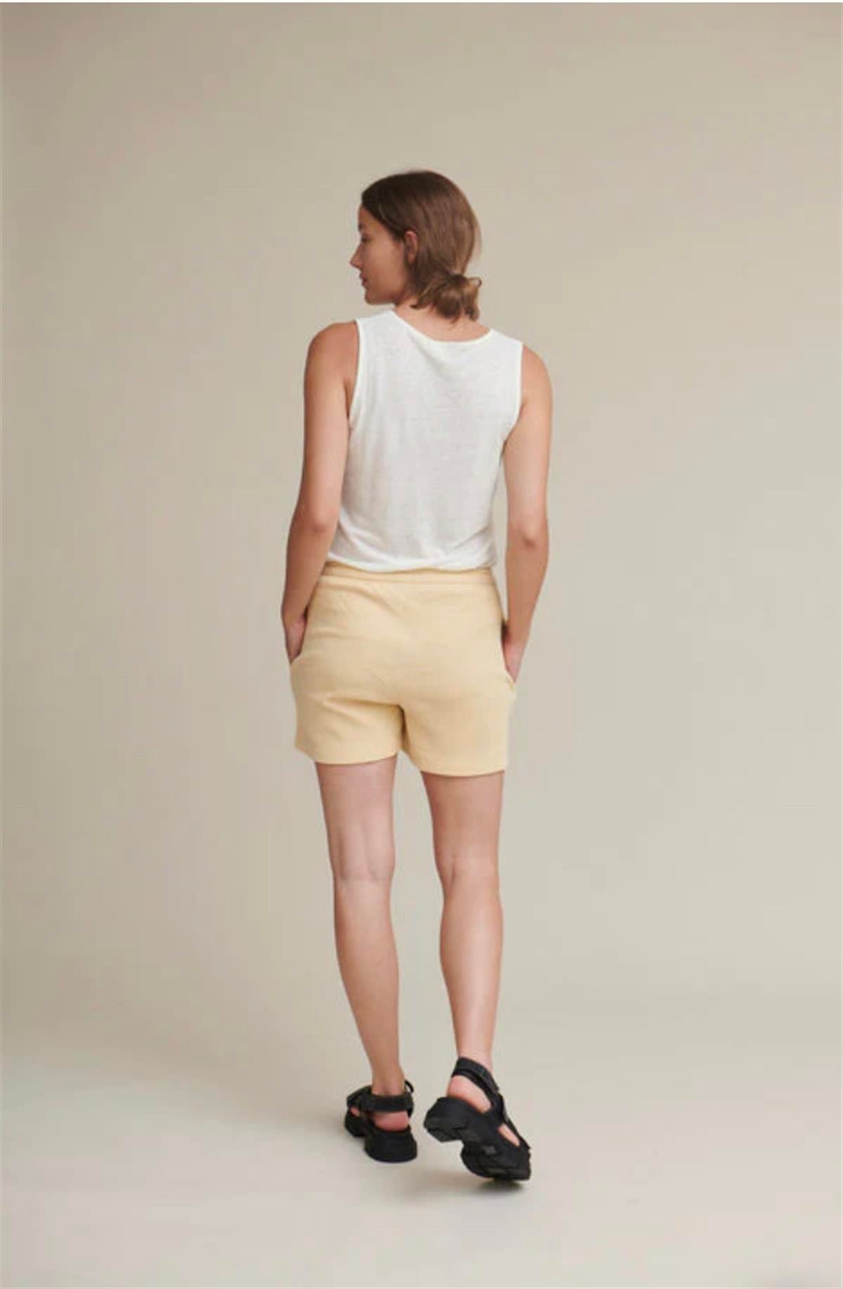 Basic Apparel Sarı Şort