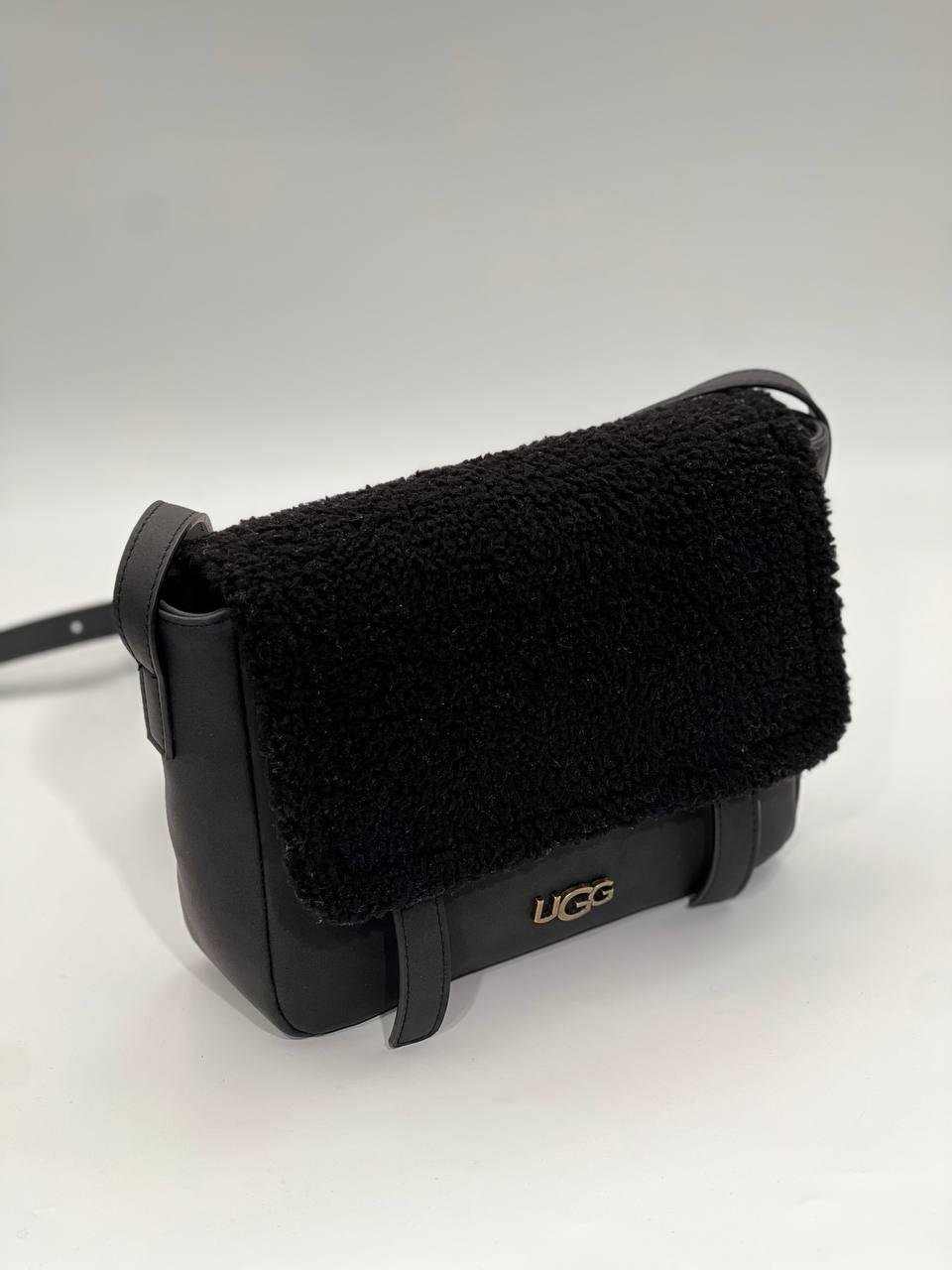 Ugg Teddy Detaylı Siyah Çanta