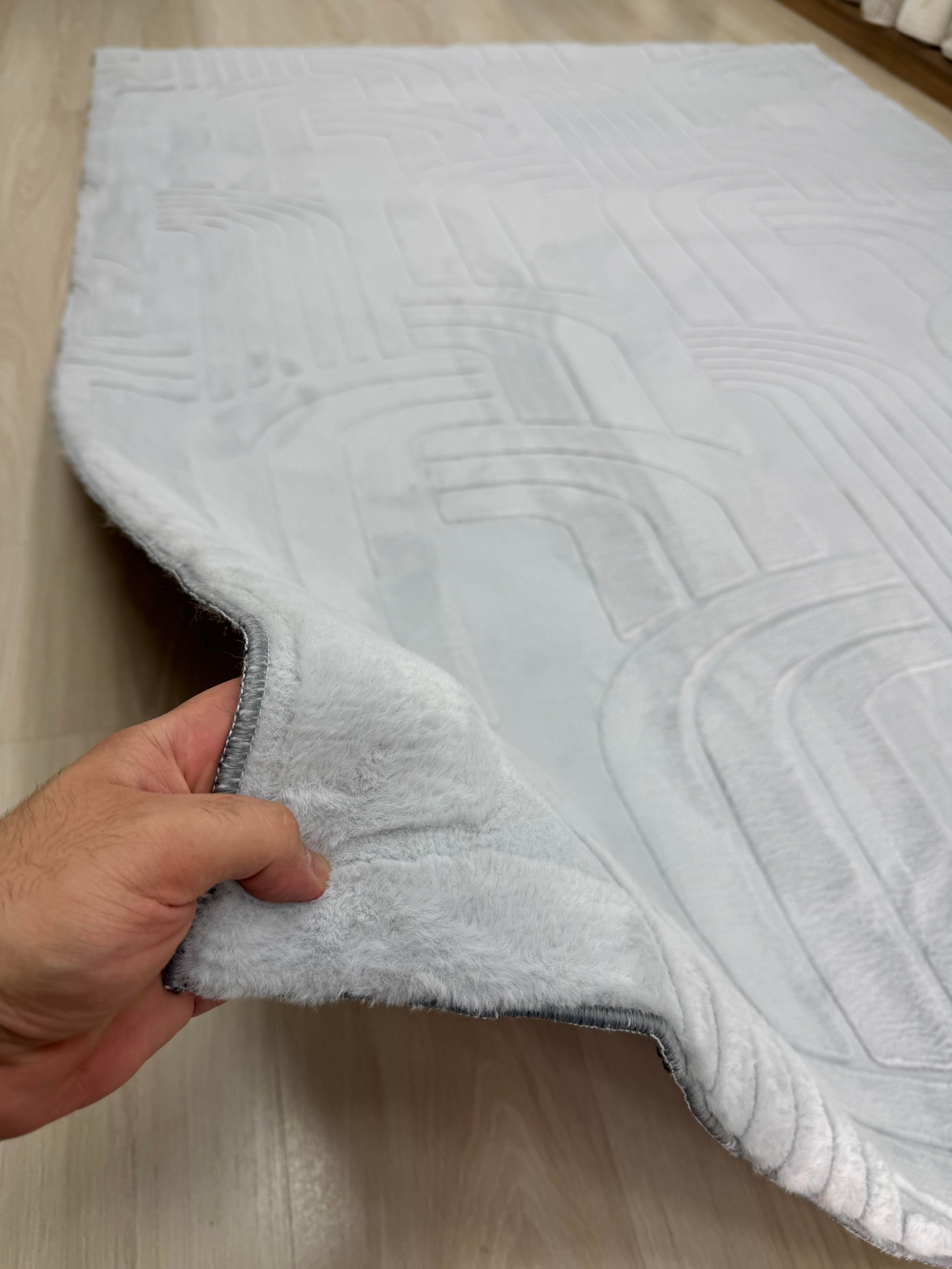 Zümrüt Gri Desenli Peluş Halı 160x230