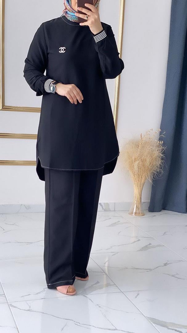 Broş Detaylı Siyah Takım FRY