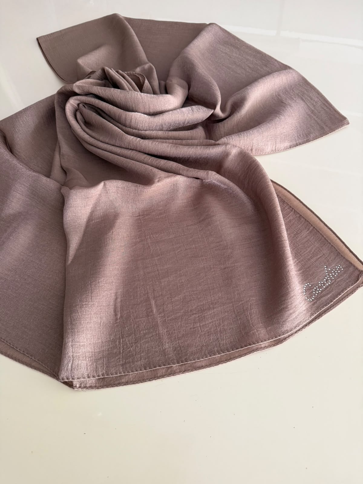 Hafif ve Parlak Dokulu 75x190cm Şal FRY