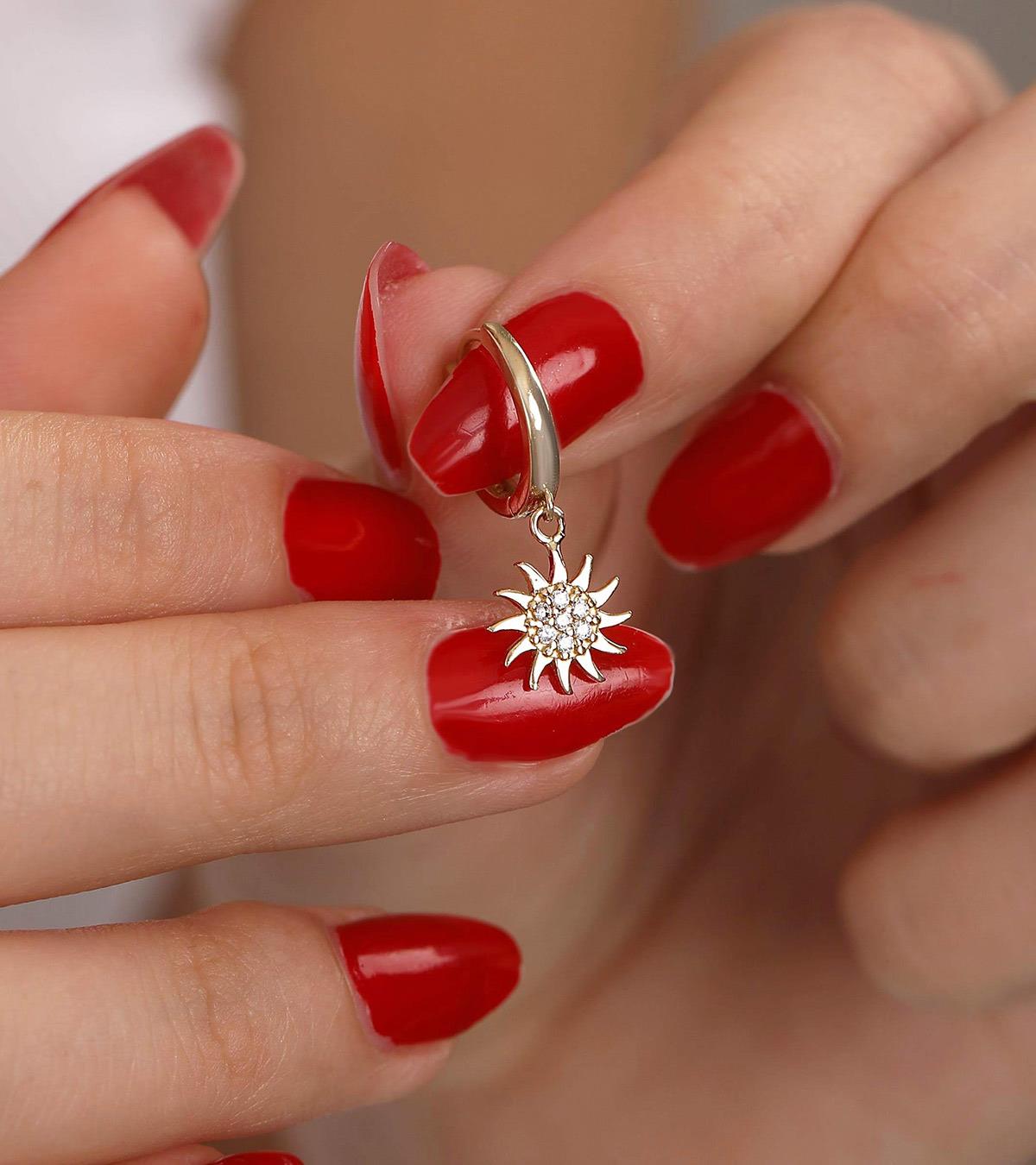 Taşlı Güneş Küpe