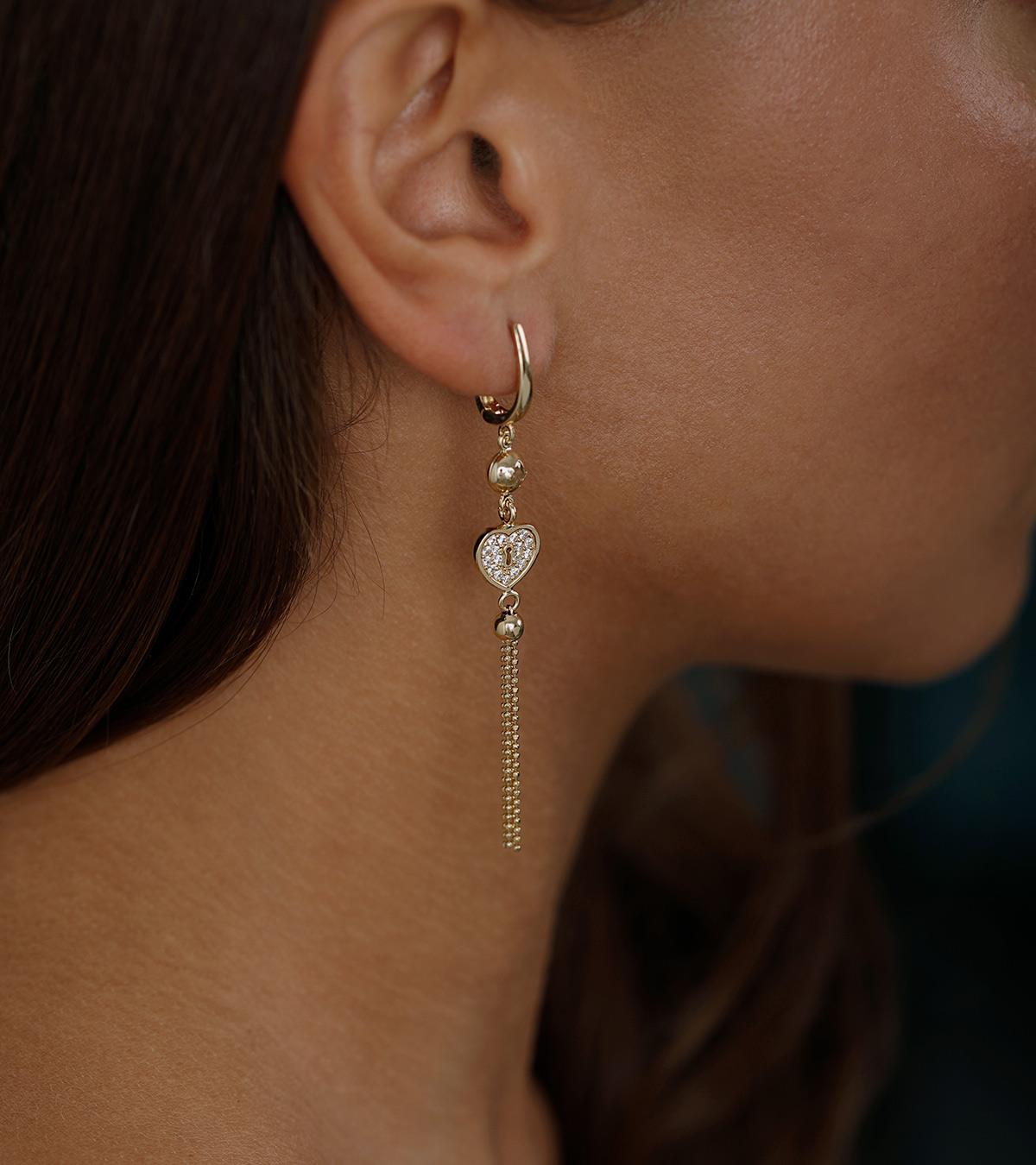 Zincirli Kalp Kilit Küpe