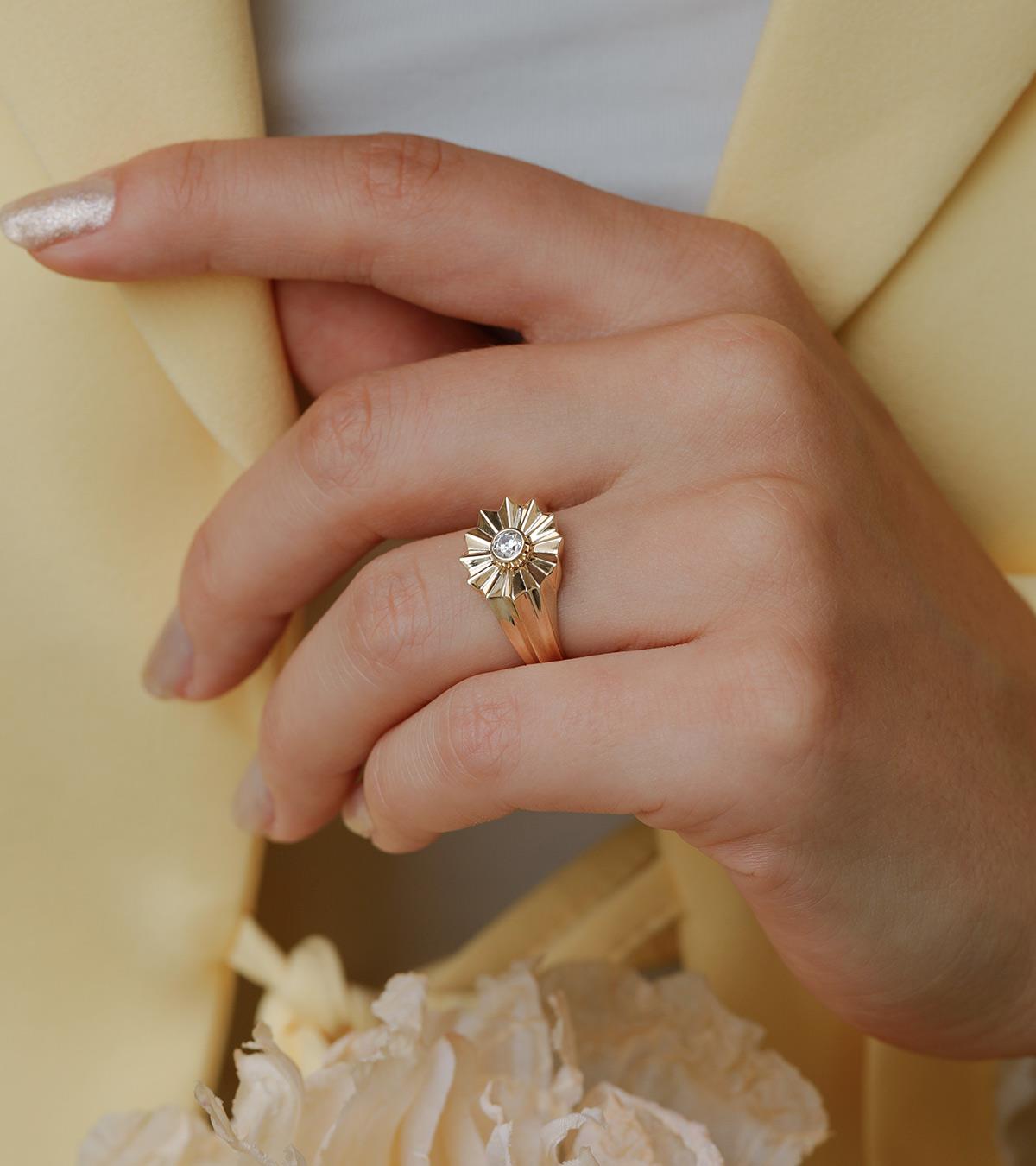 Yıldız Çiçeği Yüzük