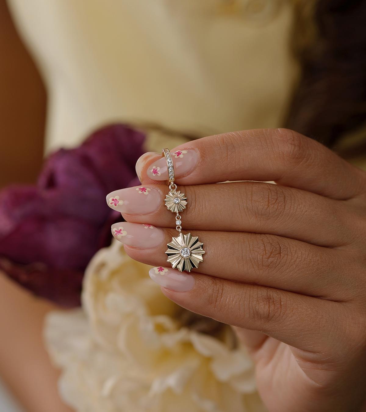 Yıldız Çiçeği Tasarım Küpe