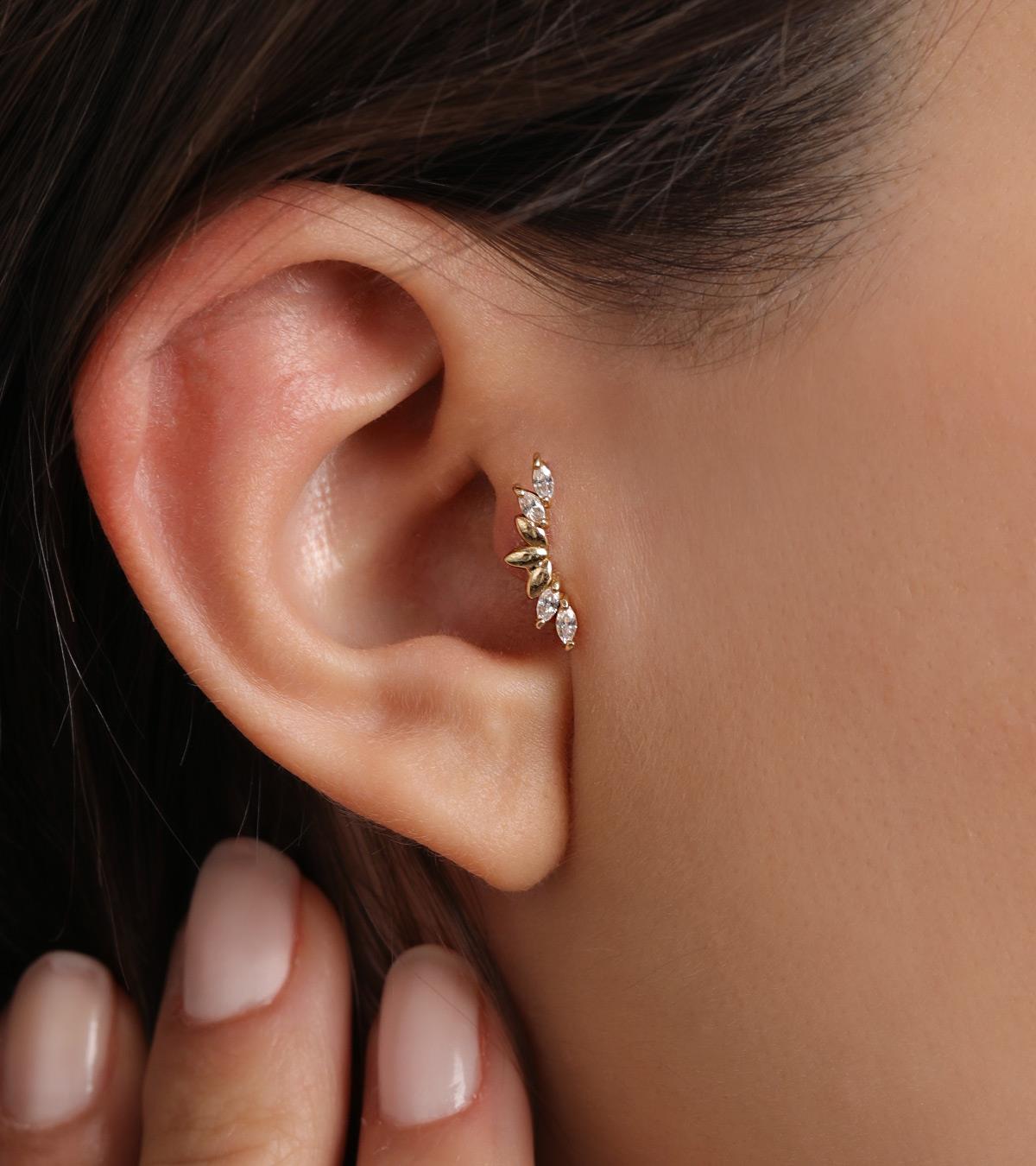 Lotuslu Markiz Piercing (Tragus)
