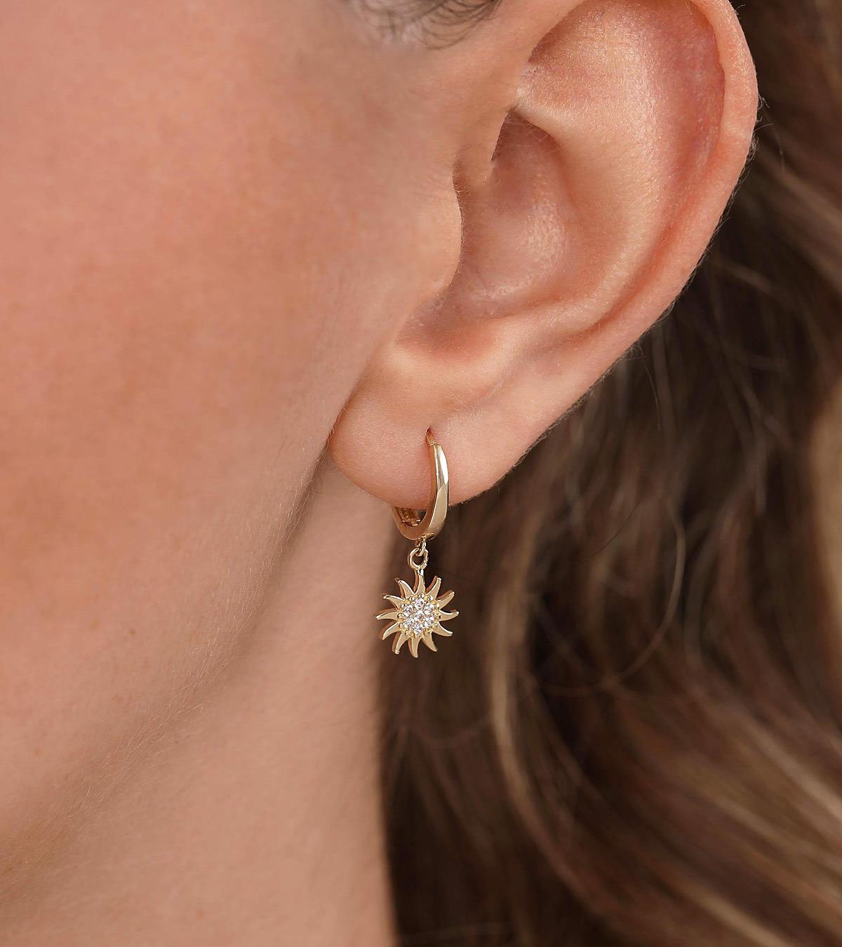 Taşlı Güneş Küpe