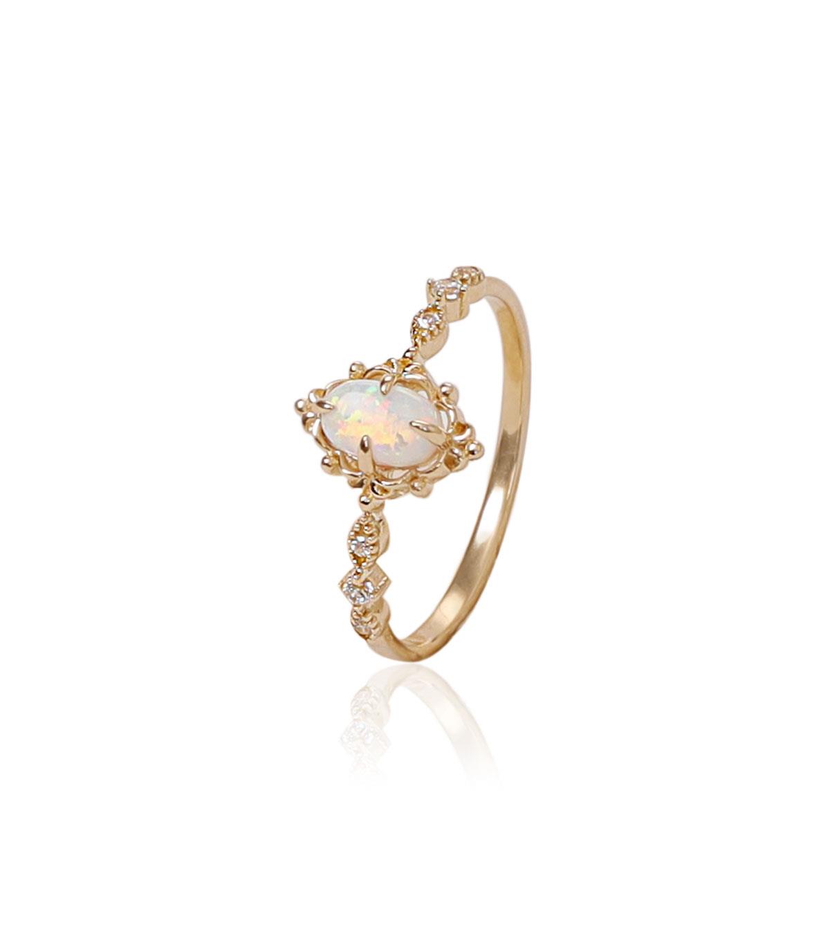 Opal Taşlı Vintage Yüzük